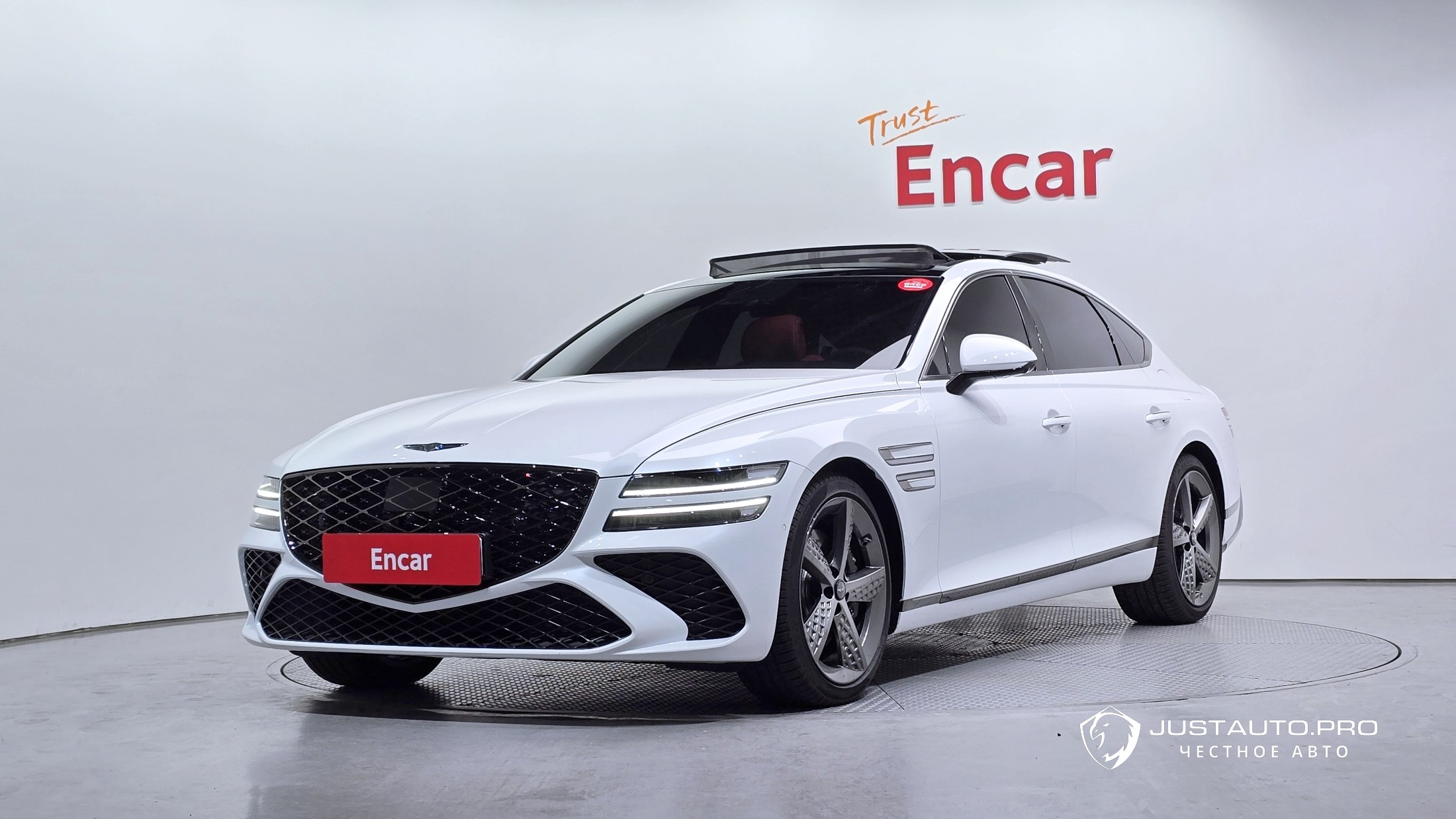 Автомобиль Genesis G80