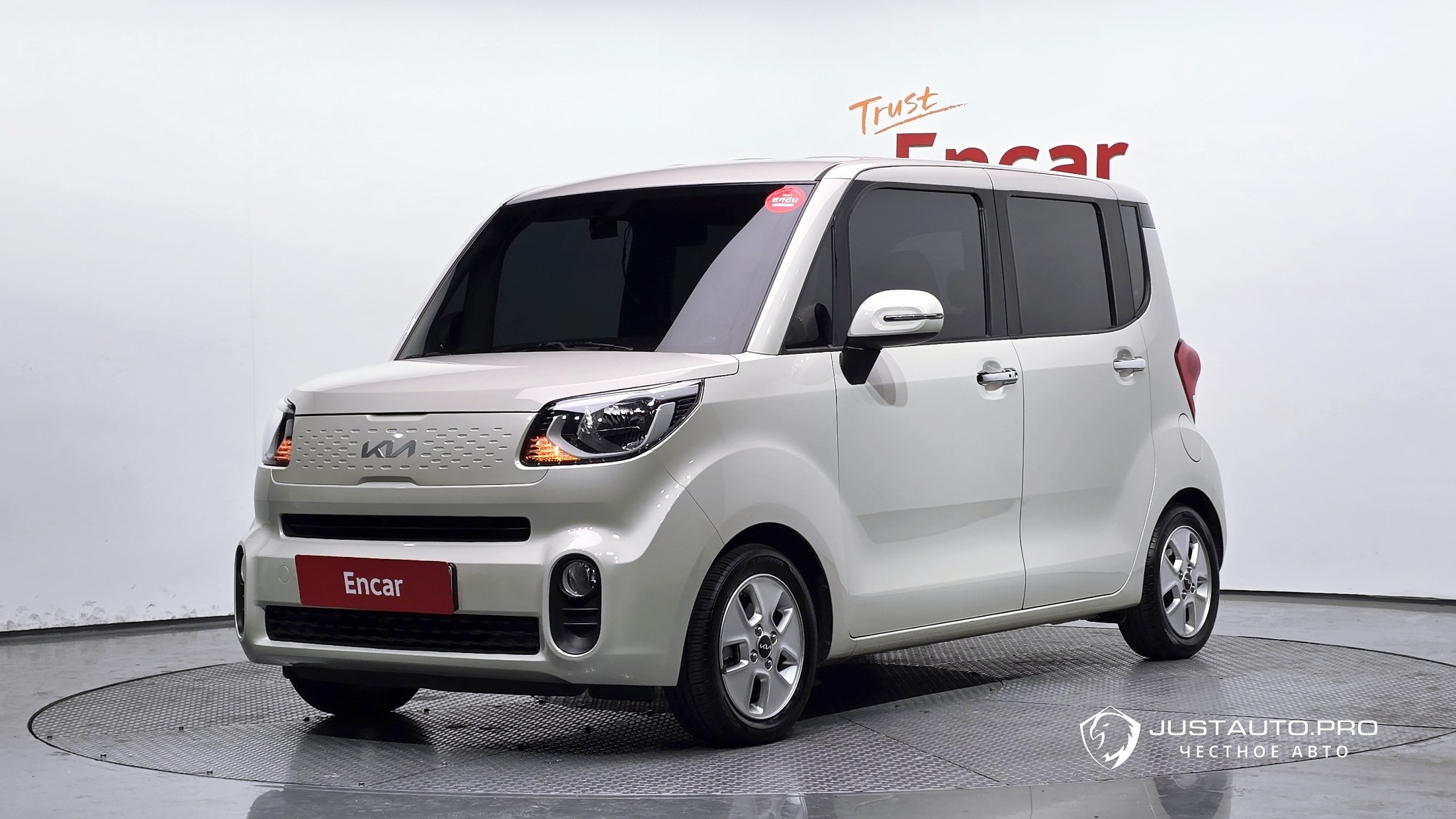 Автомобиль Kia RAY