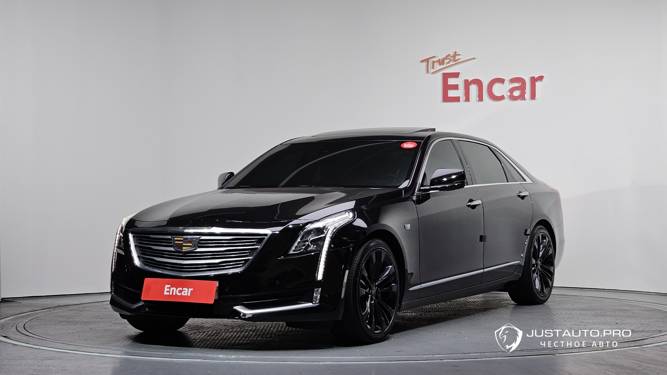 Автомобиль Cadillac CT6