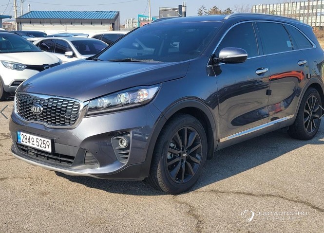 Автомобиль Kia Sorento
