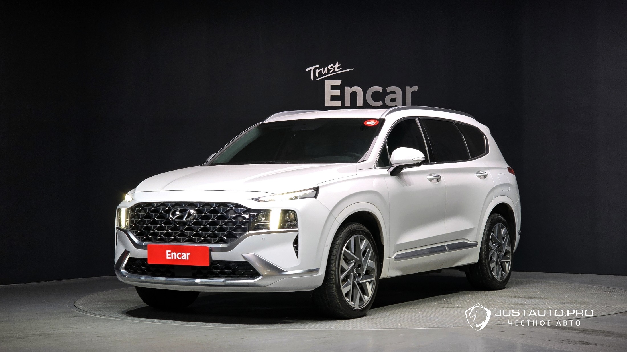 Автомобиль Hyundai Santafe