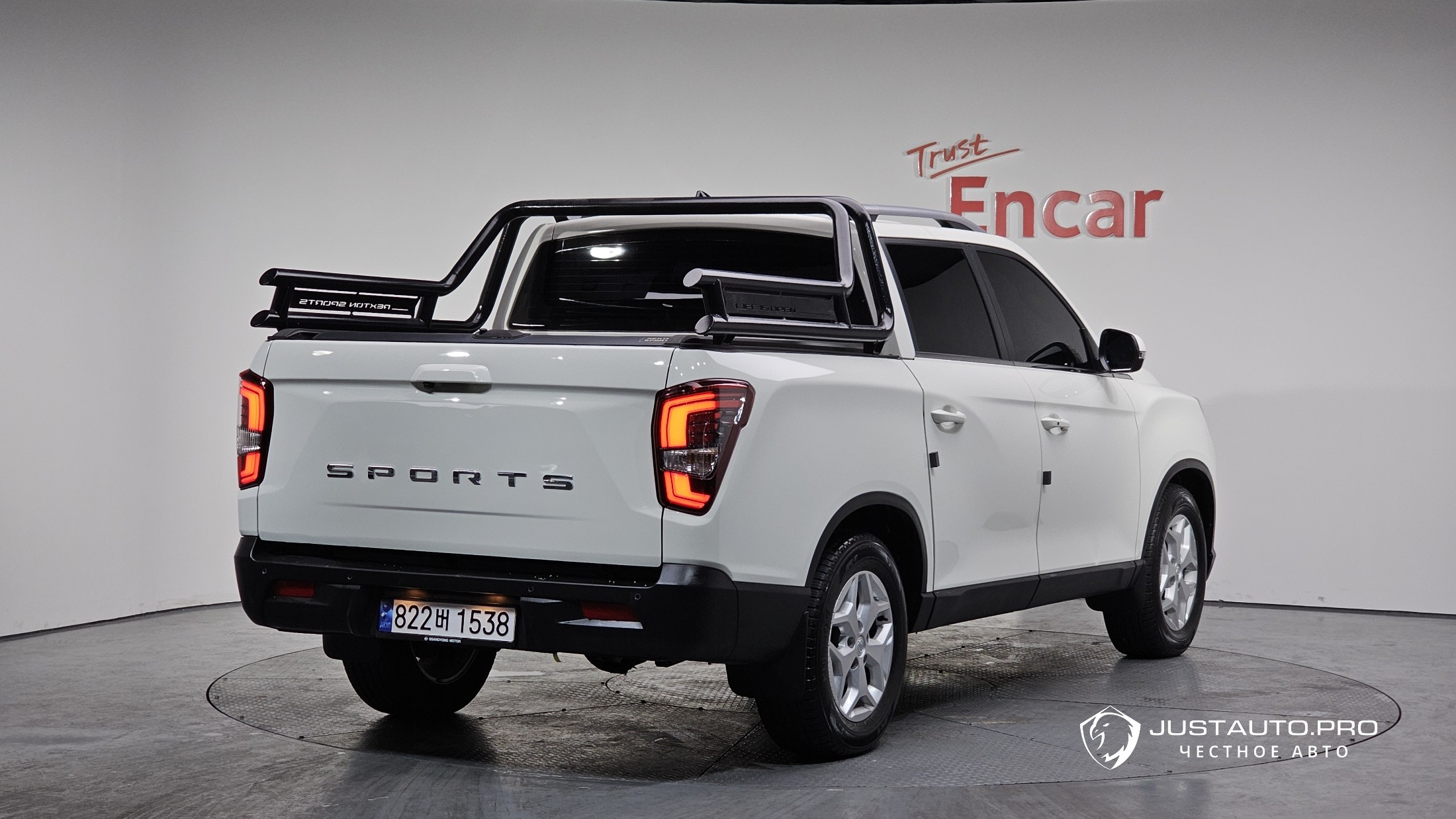 Автомобиль KG_Mobility_Ssangyong Rexton