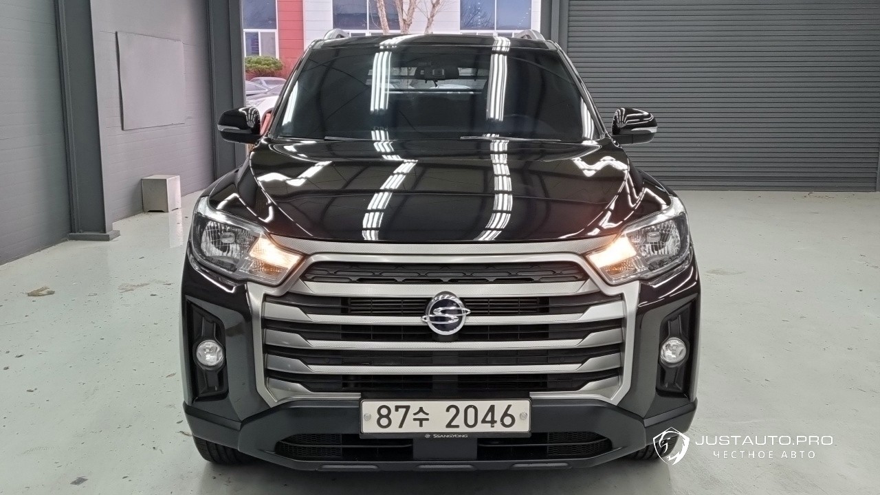 Автомобиль KG_Mobility_Ssangyong Rexton