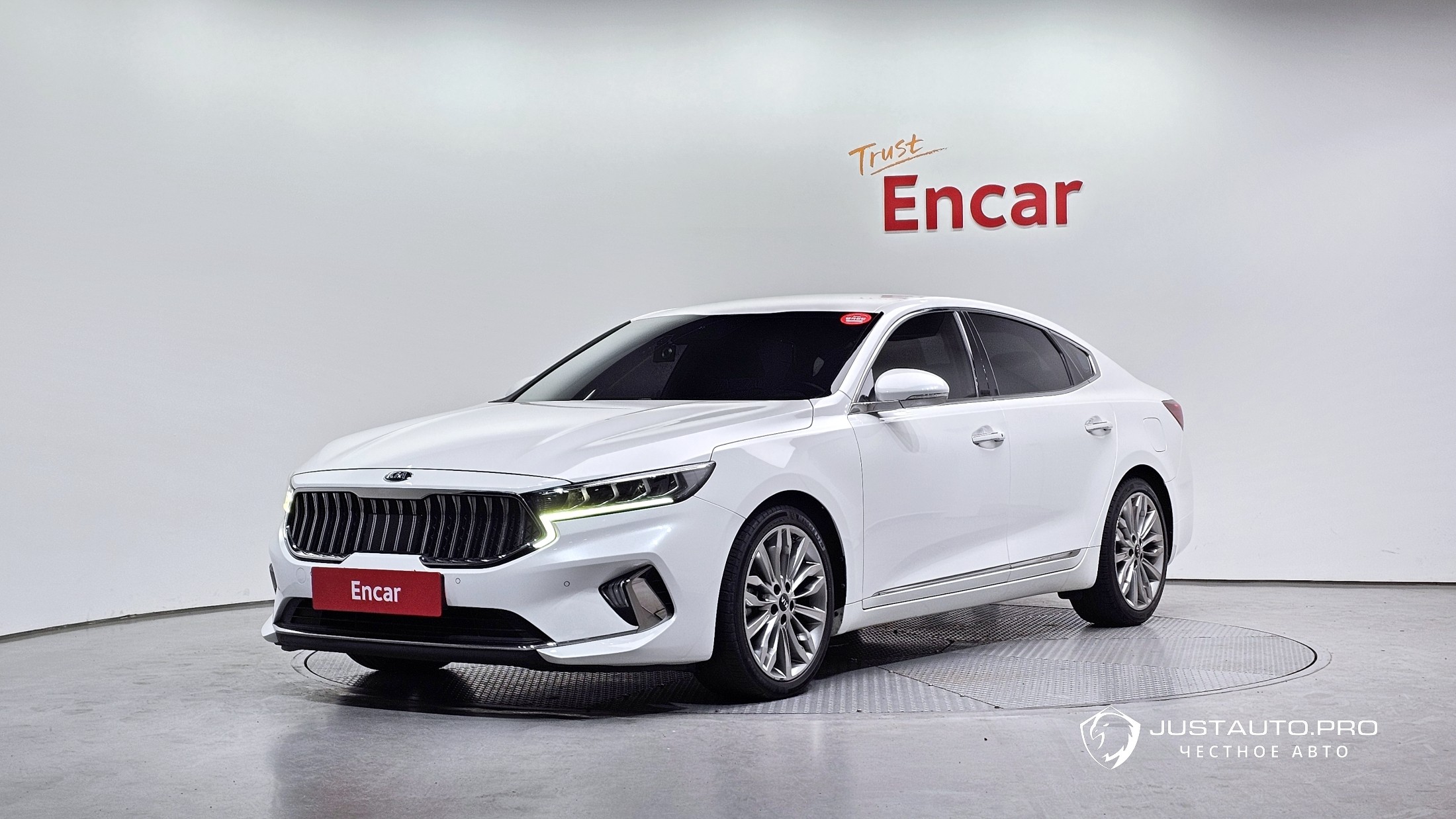 Автомобиль Kia K7