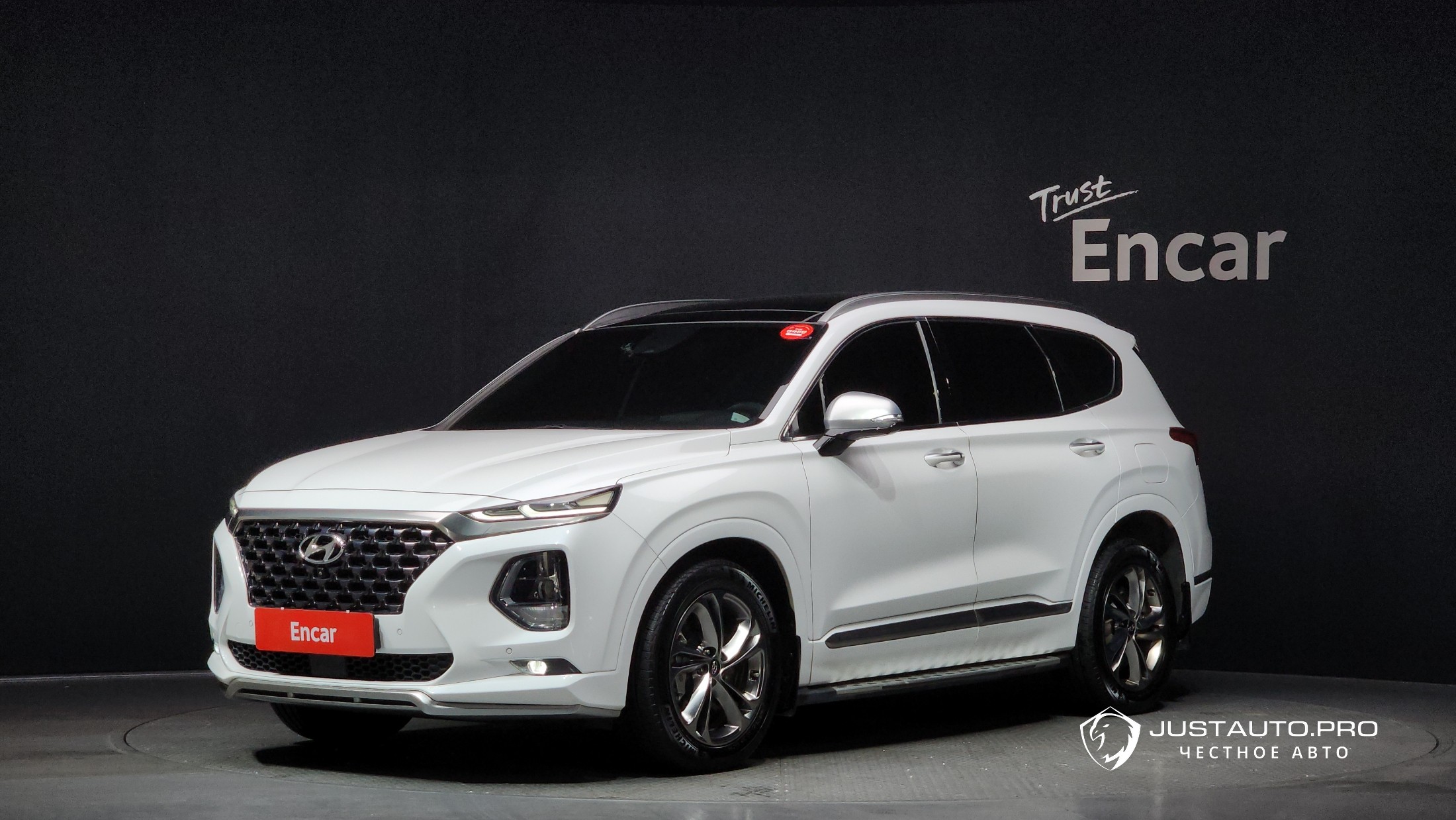 Автомобиль Hyundai Santafe