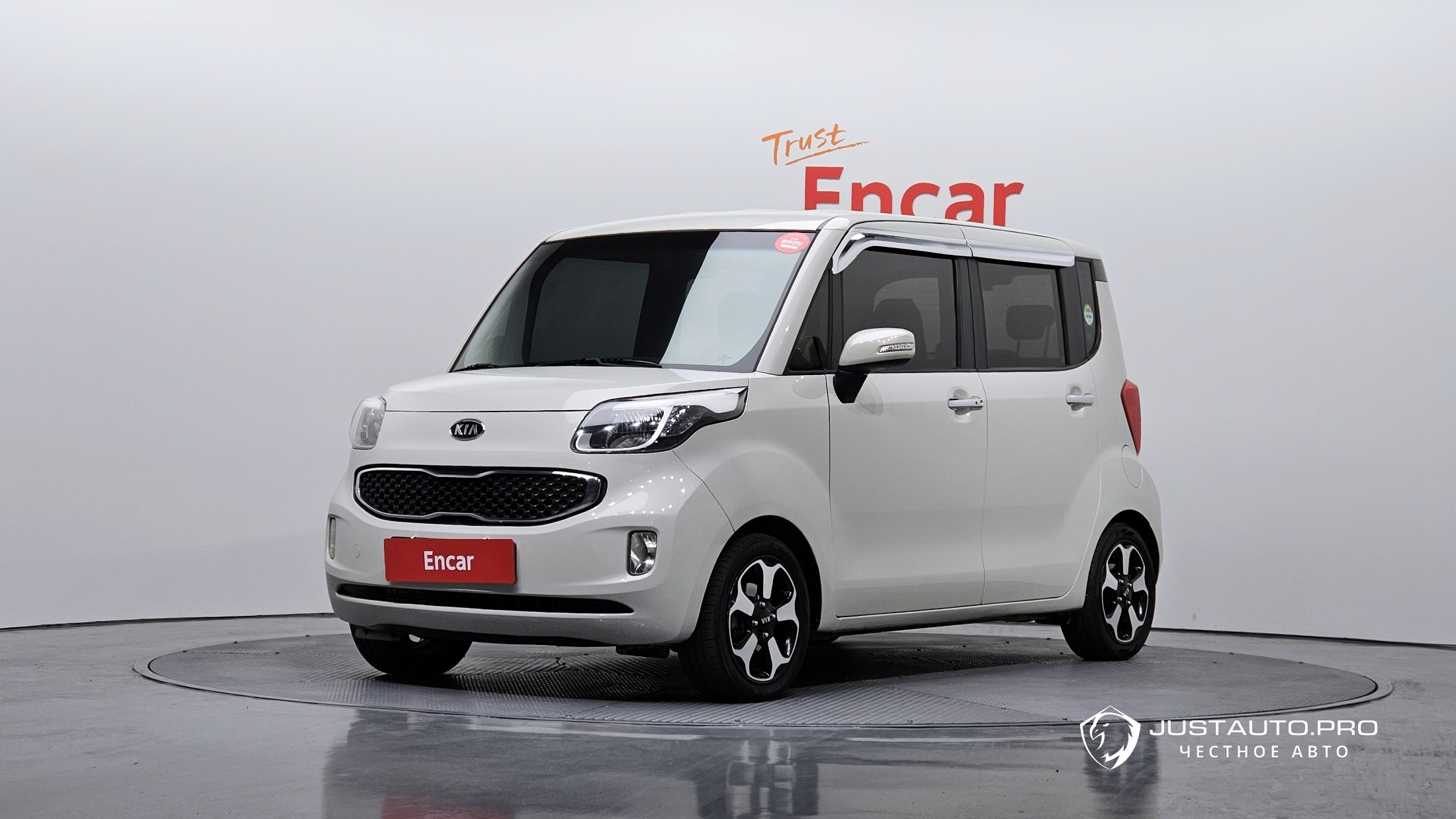 Автомобиль Kia RAY