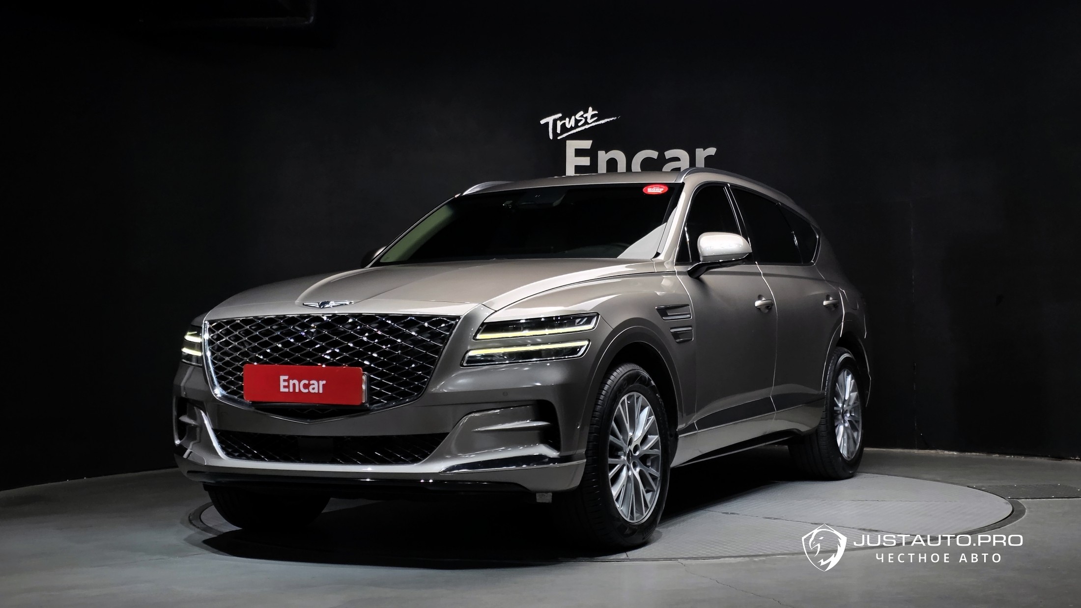 Автомобиль Genesis GV80