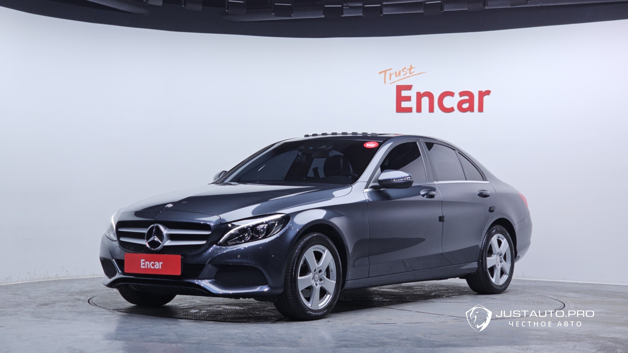 Автомобиль Mercedes-Benz C-Class