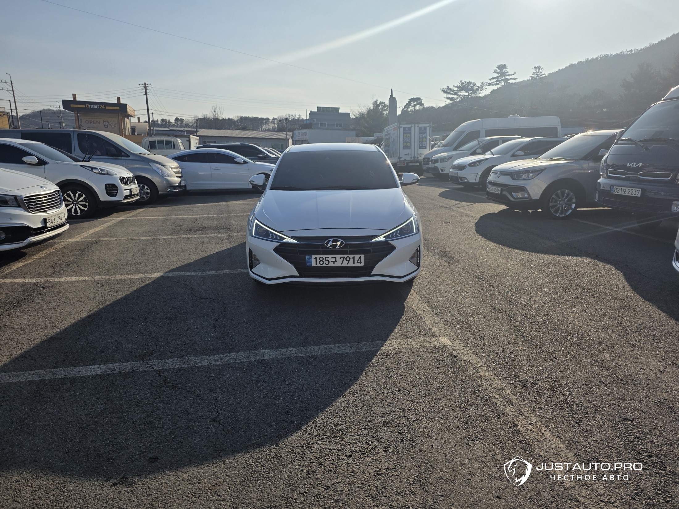 Автомобиль Hyundai AVANTE