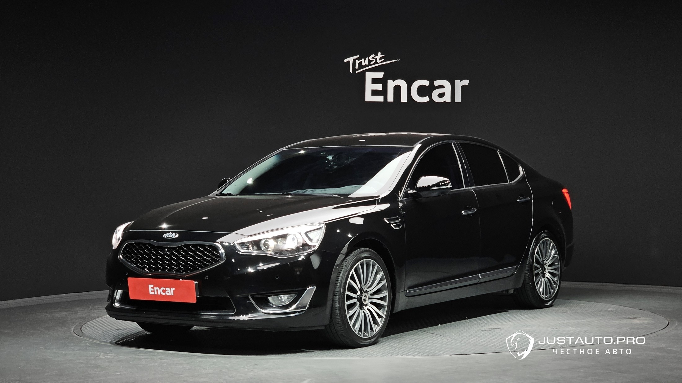 Автомобиль Kia K7