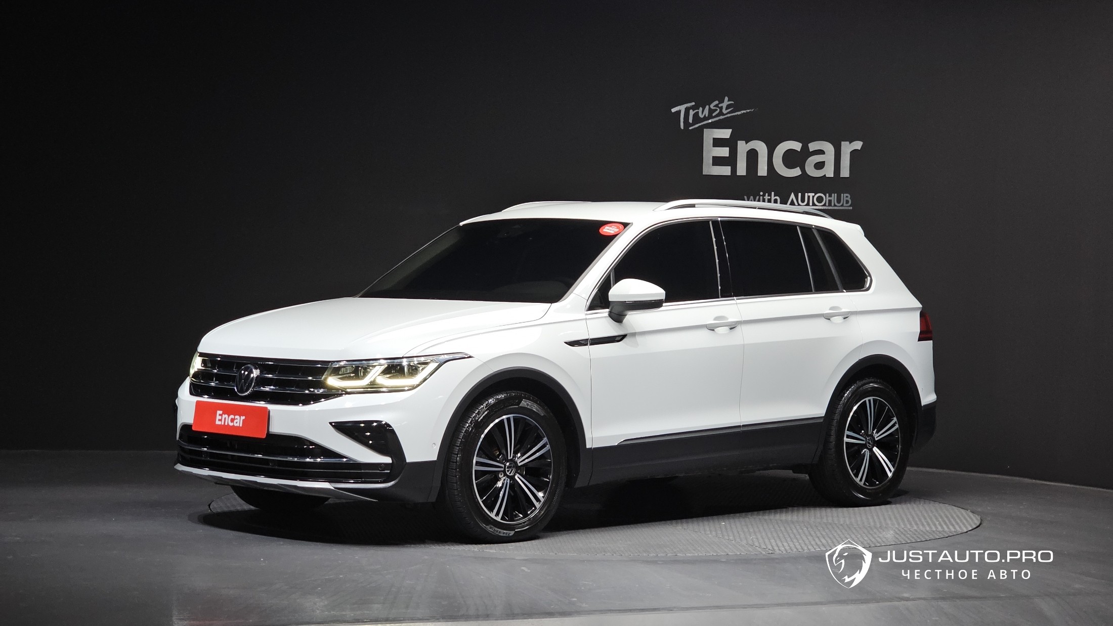 Автомобиль Volkswagen Tiguan