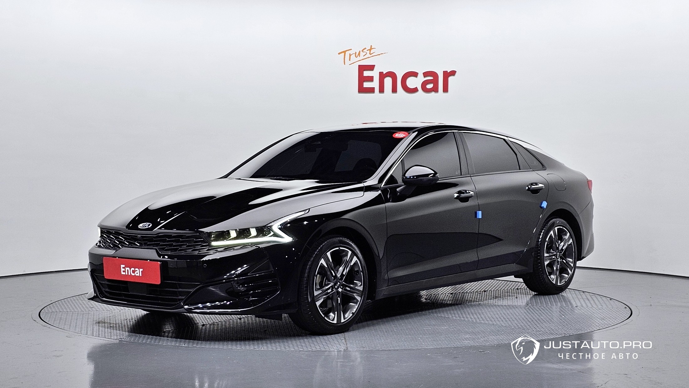 Автомобиль Kia K5