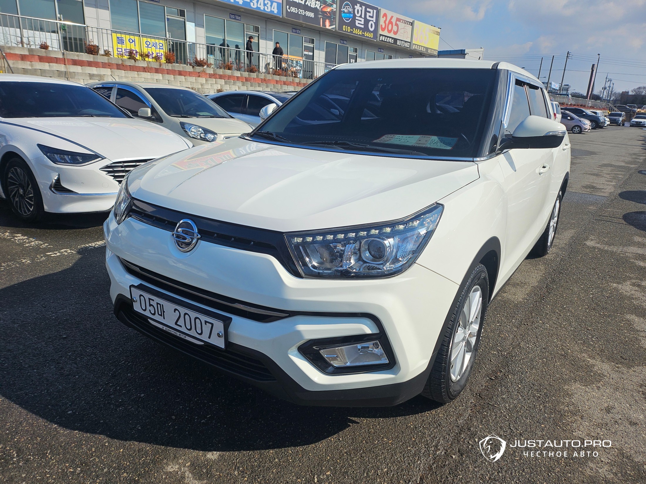 Автомобиль KG_Mobility_Ssangyong TIBOLI