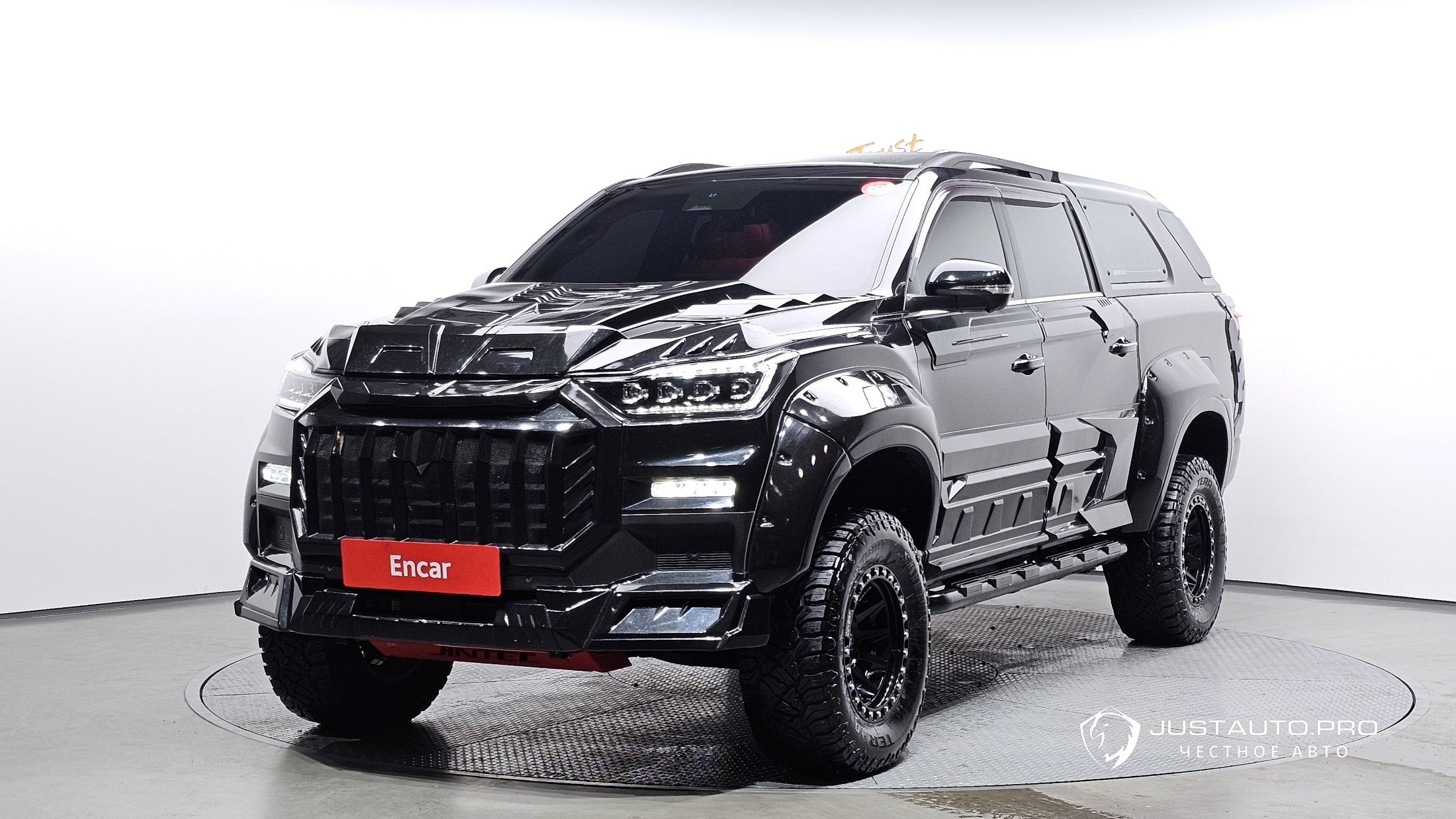 Автомобиль KG_Mobility_Ssangyong Rexton