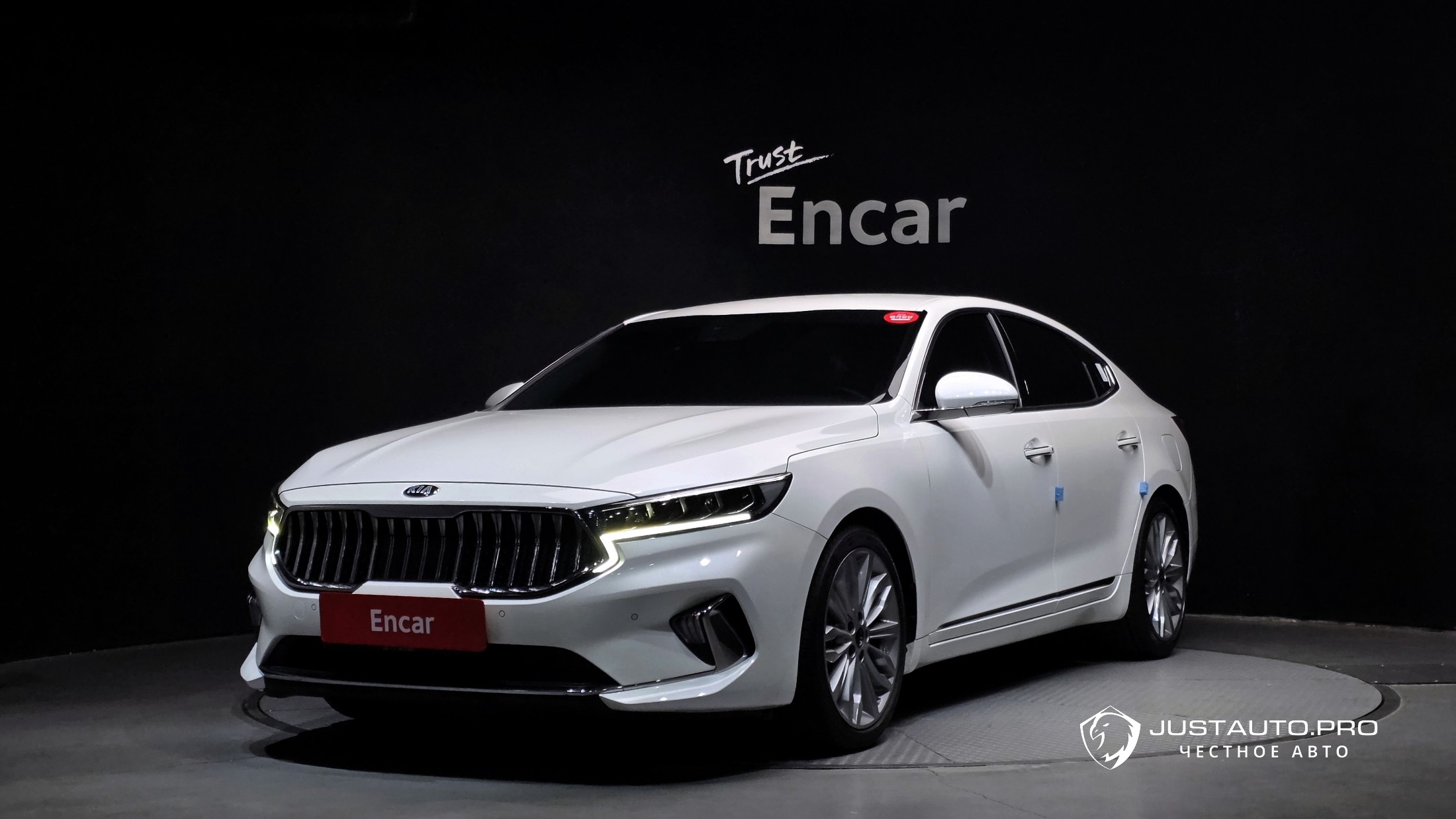 Автомобиль Kia K7