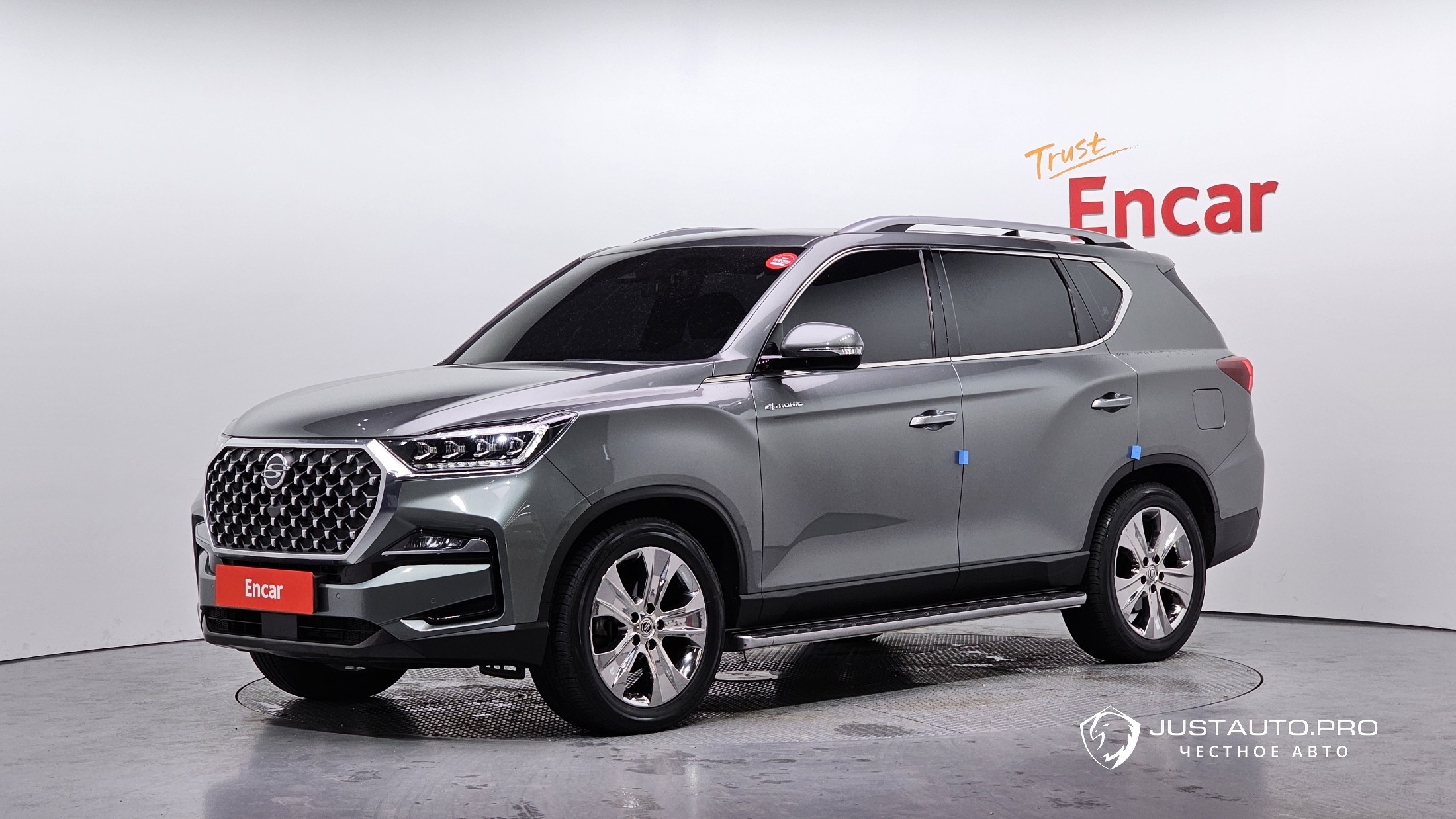 Автомобиль KG_Mobility_Ssangyong Rexton