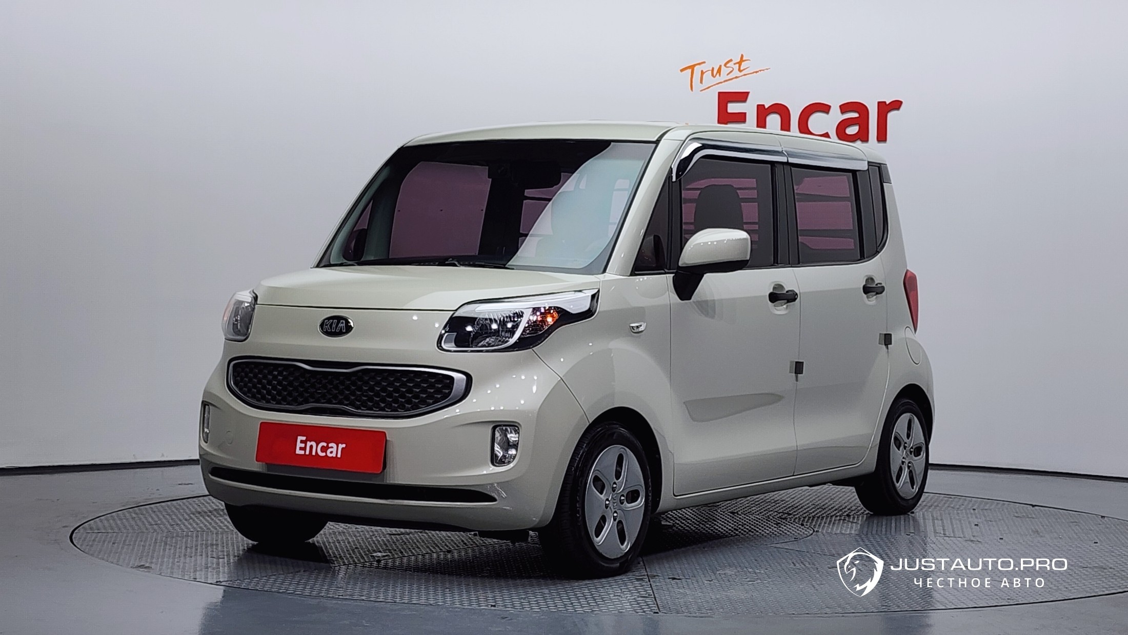 Автомобиль Kia RAY