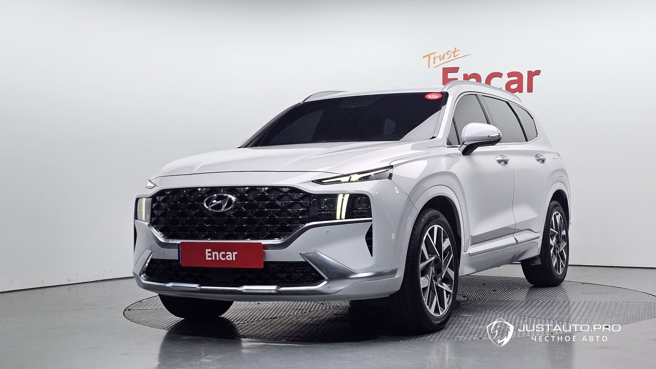 Автомобиль Hyundai Santafe