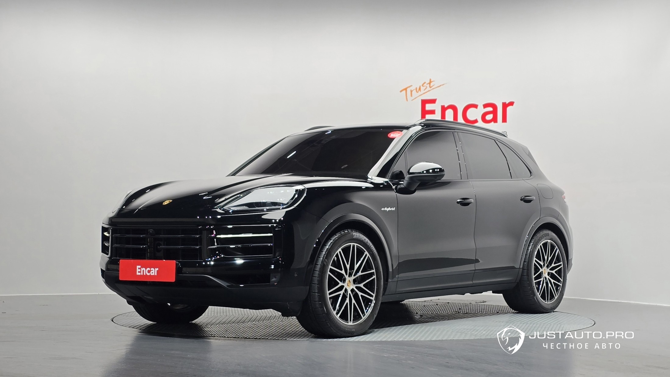 Автомобиль Porsche Cayenne