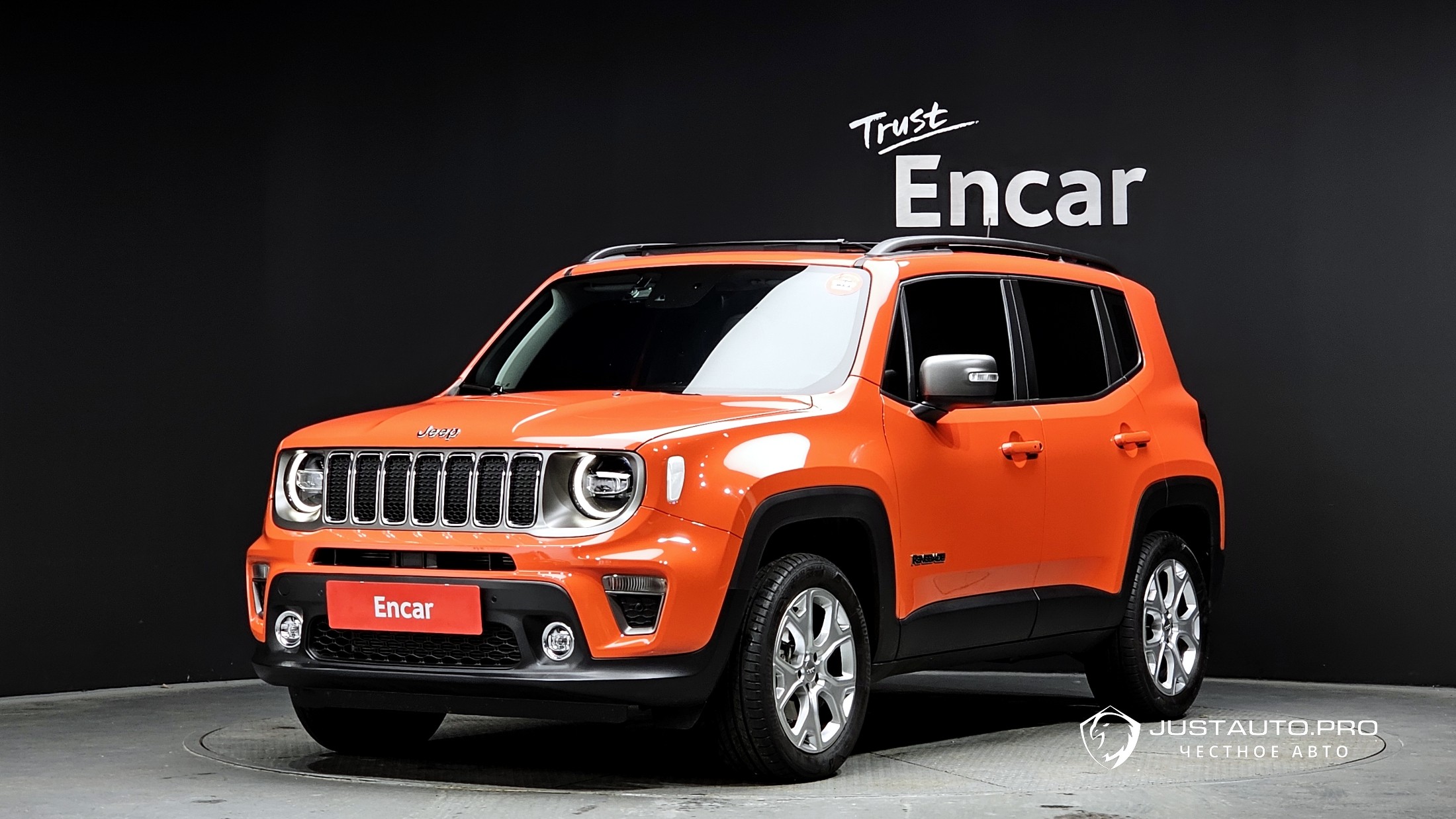 Автомобиль Jeep Renegade