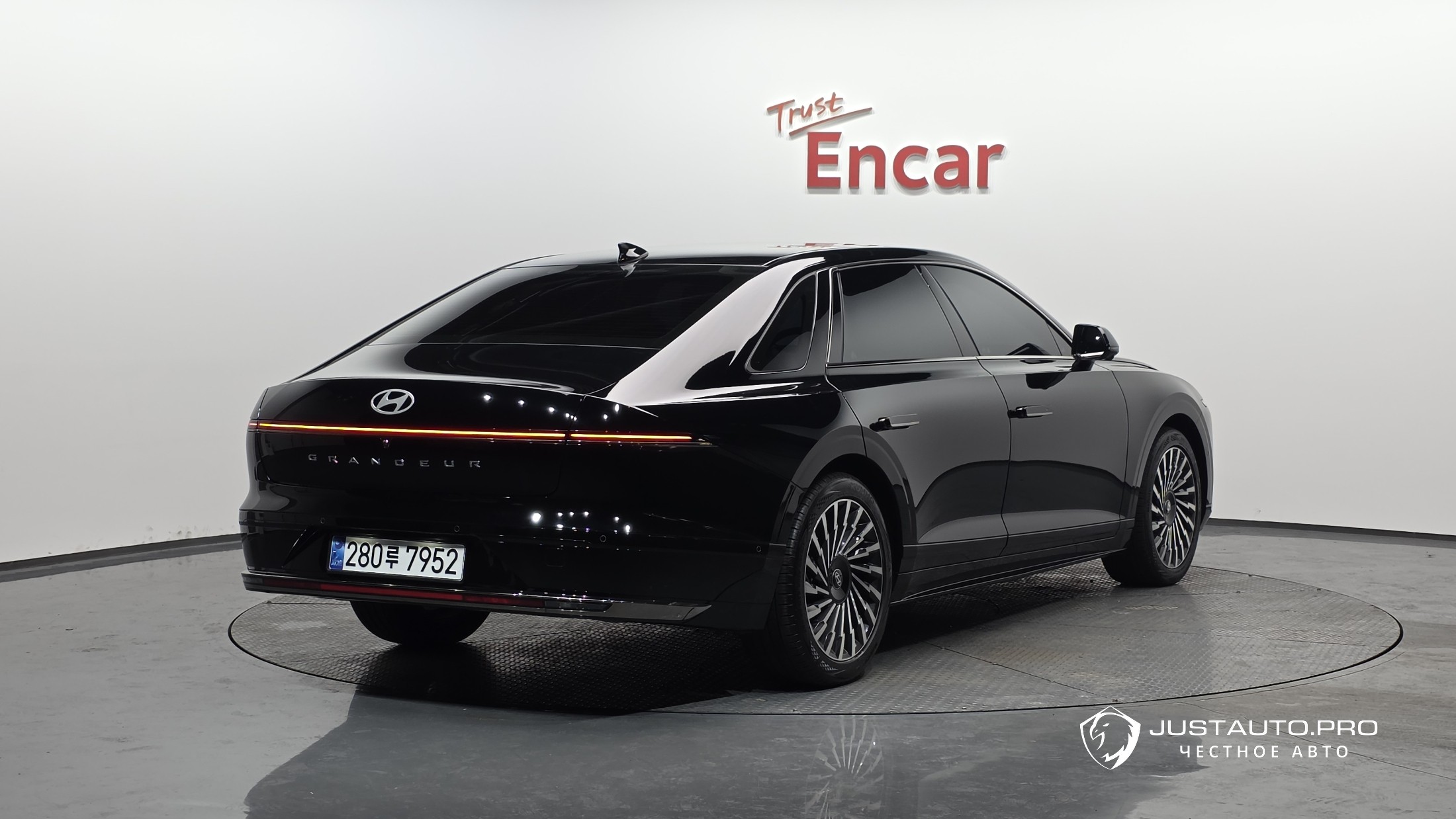 Автомобиль Hyundai Grandeur