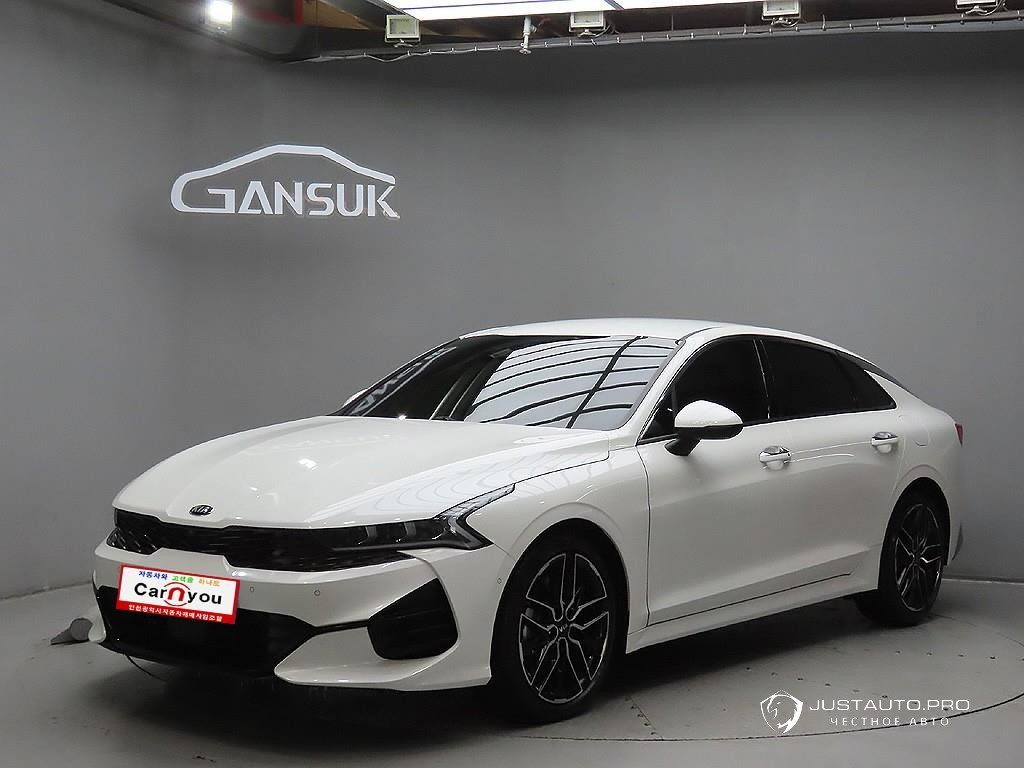 Автомобиль Kia K5