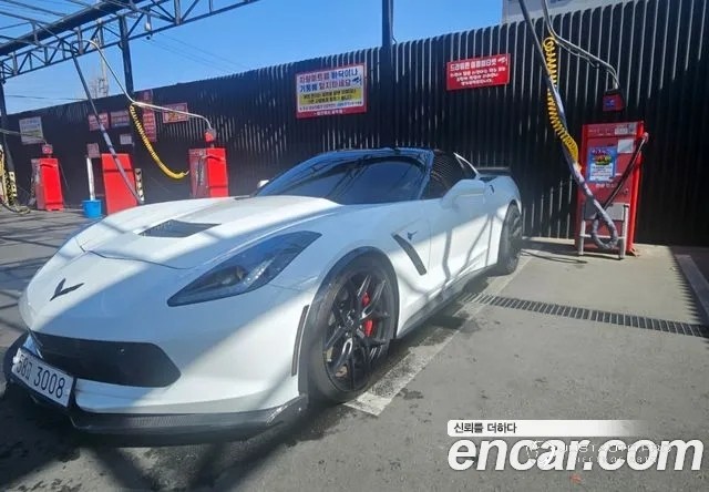 Автомобиль Chevrolet Corvette