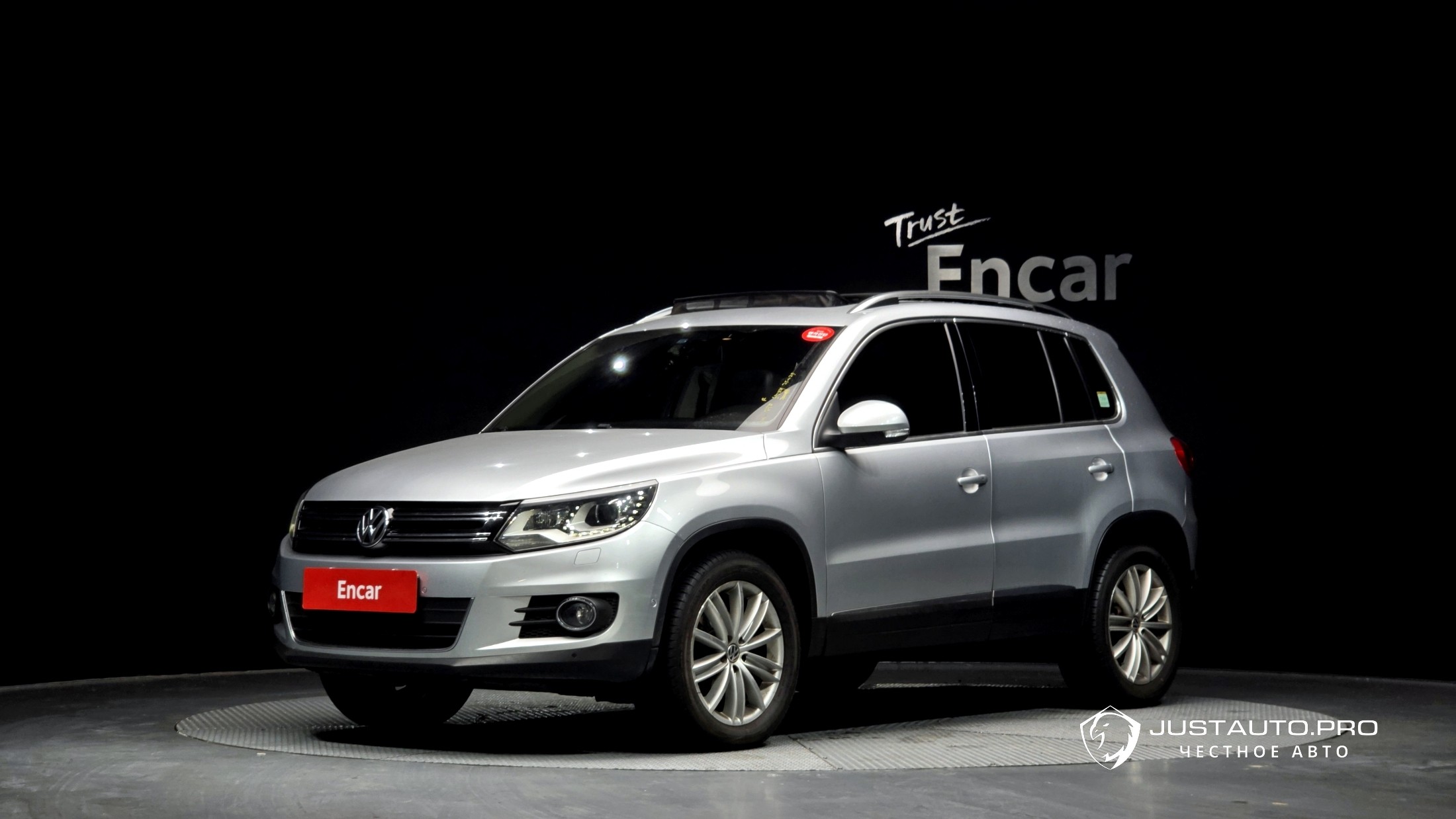 Автомобиль Volkswagen Tiguan