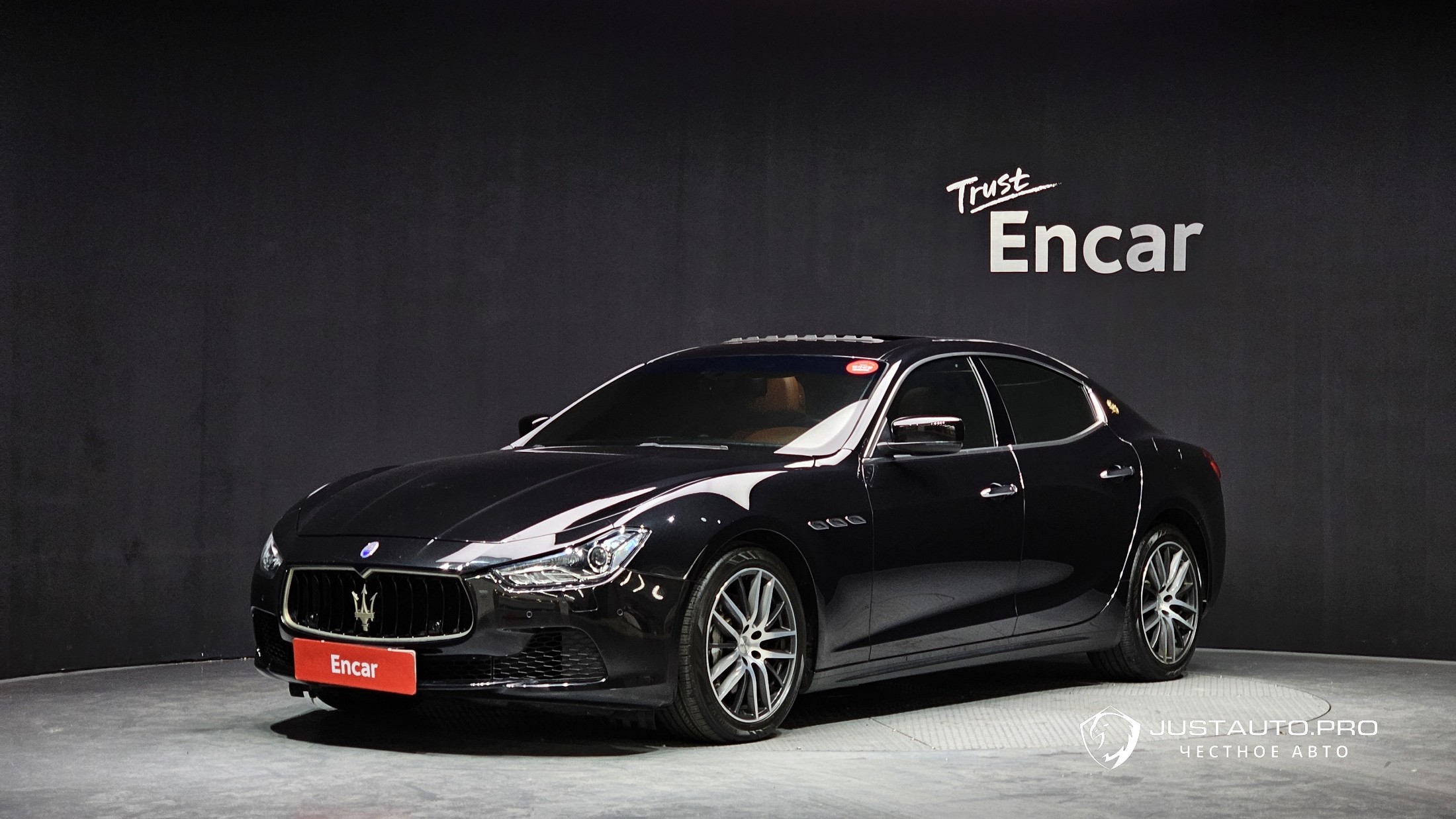 Автомобиль Maserati Ghibli