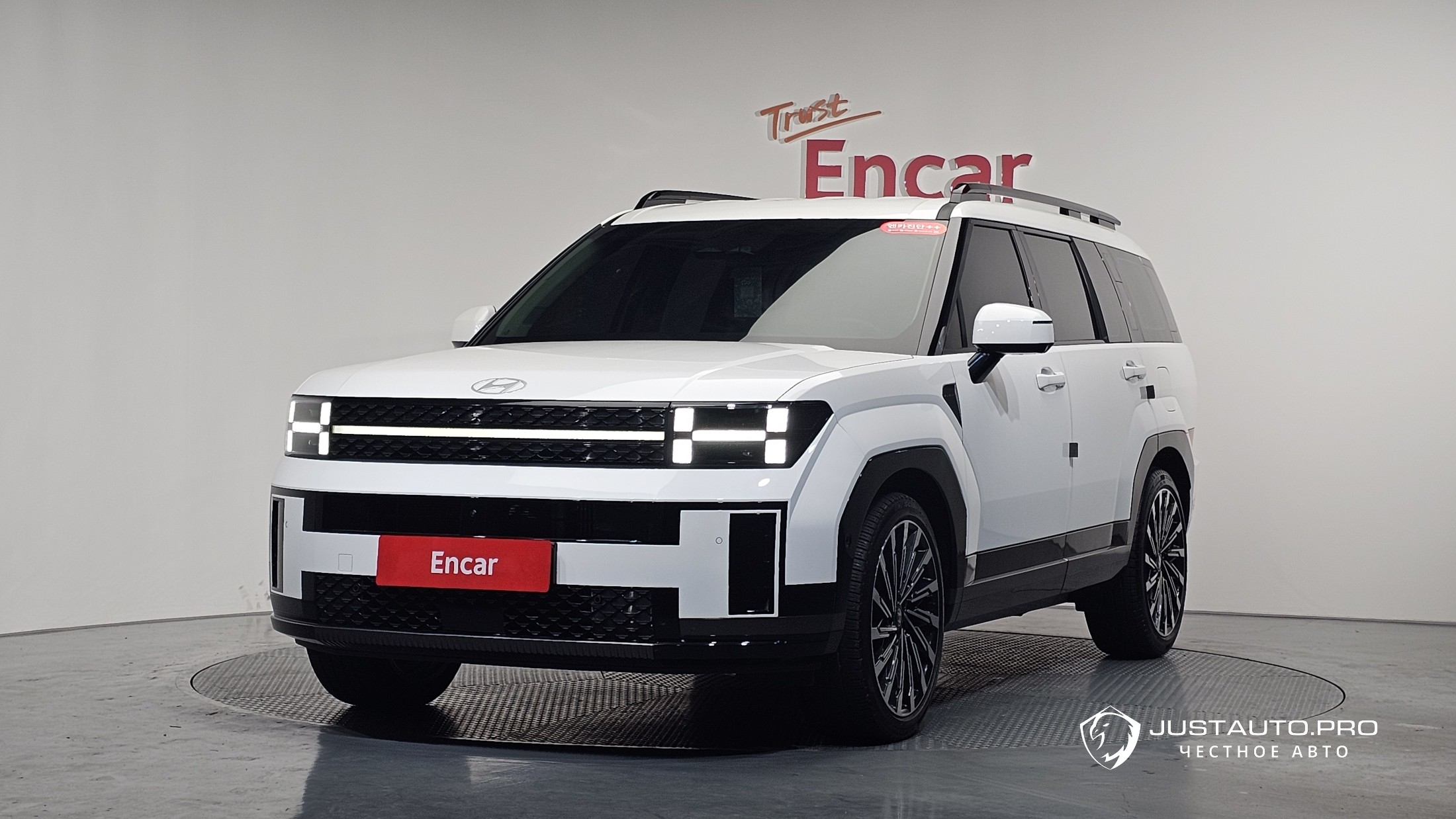 Автомобиль Hyundai Santafe