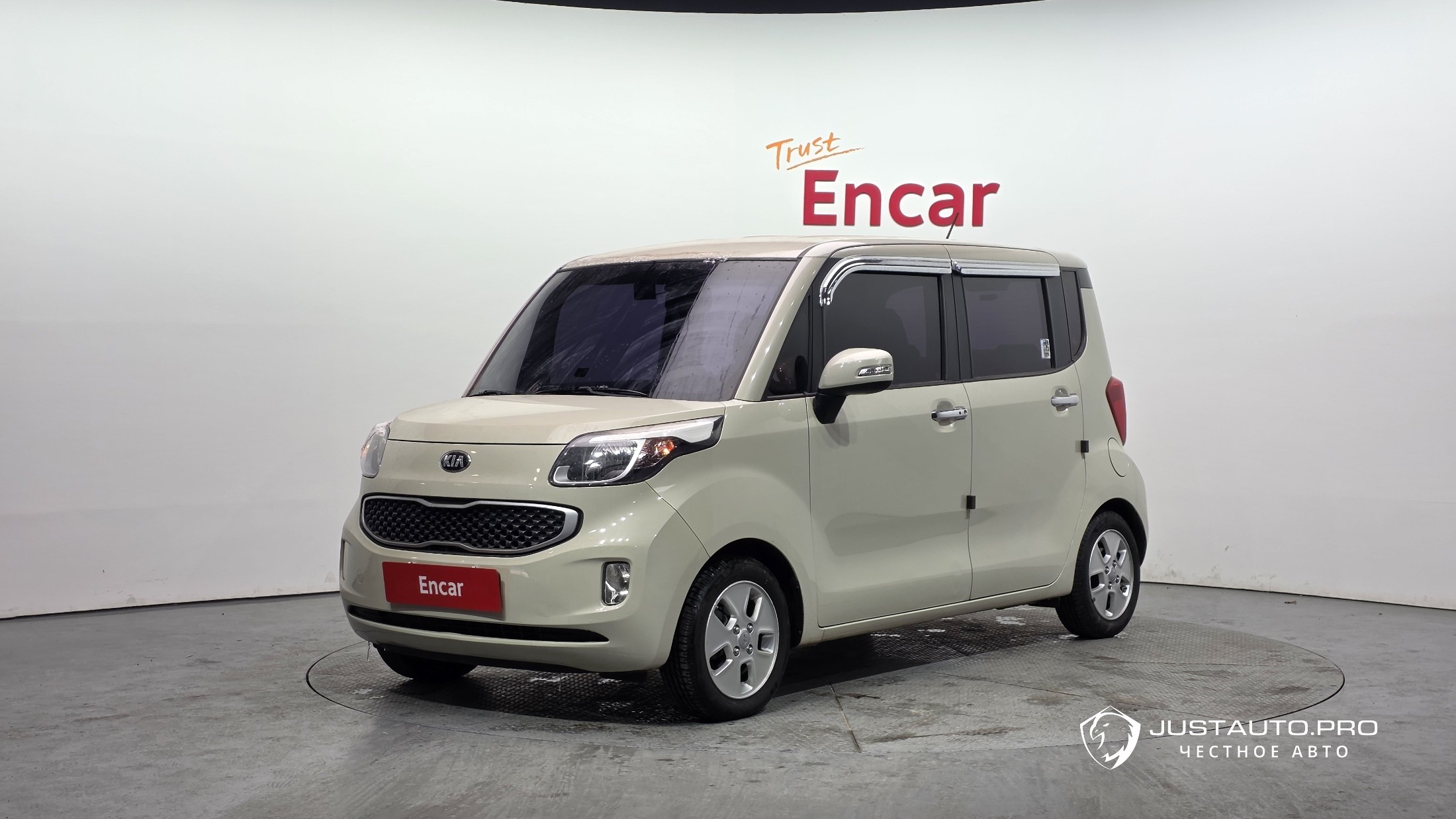 Автомобиль Kia RAY