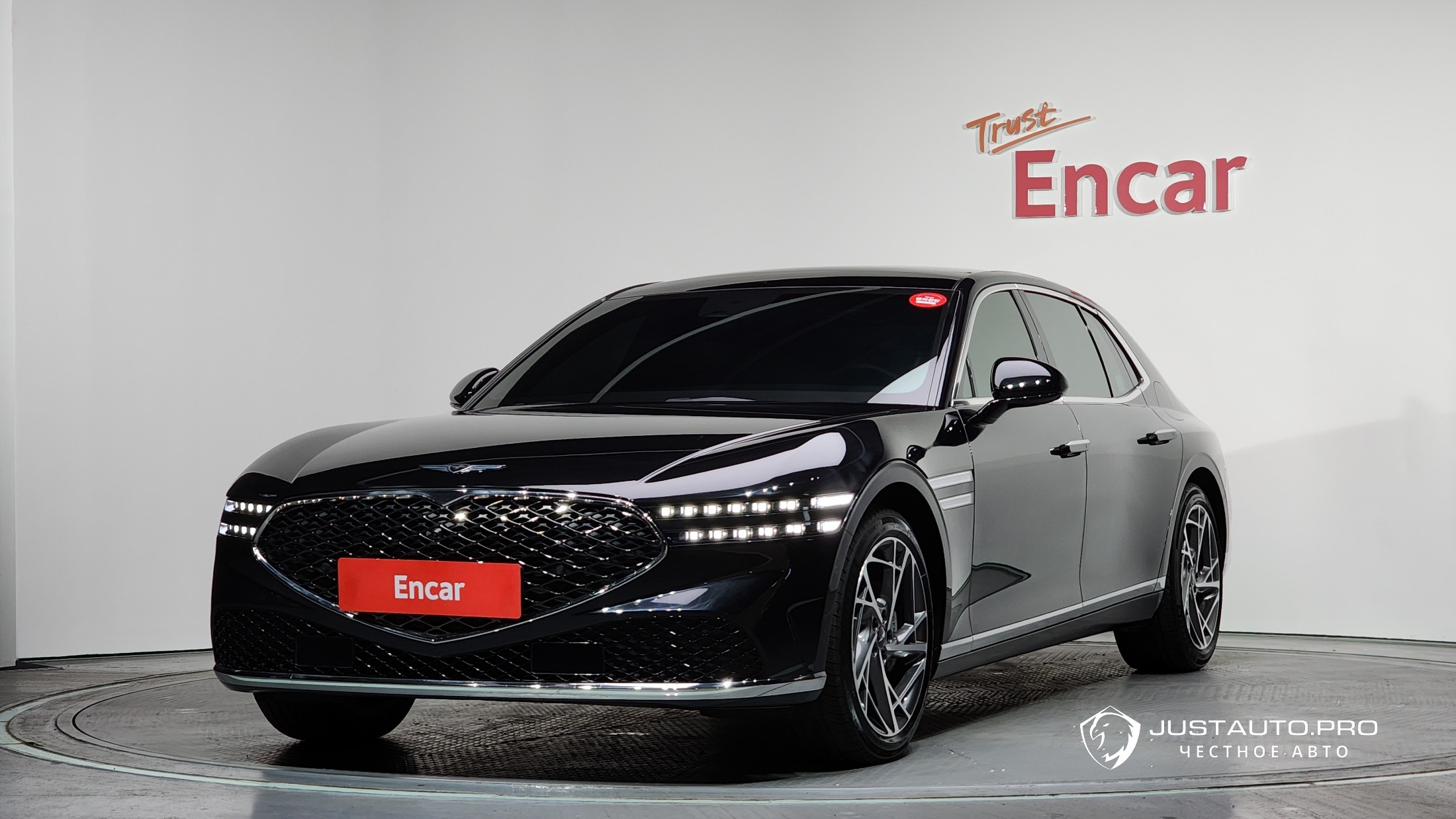 Автомобиль Genesis G90