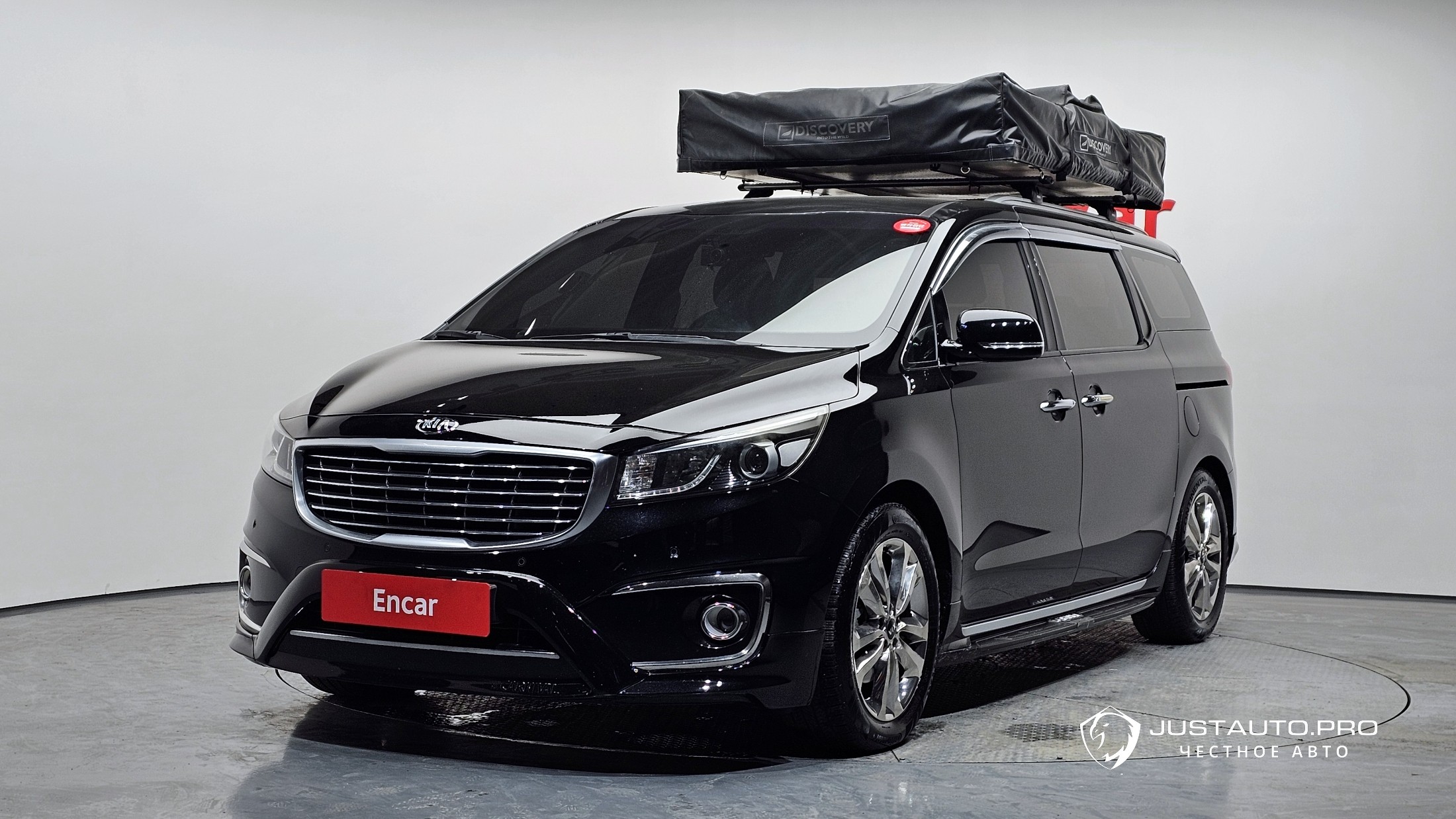 Автомобиль Kia Canival