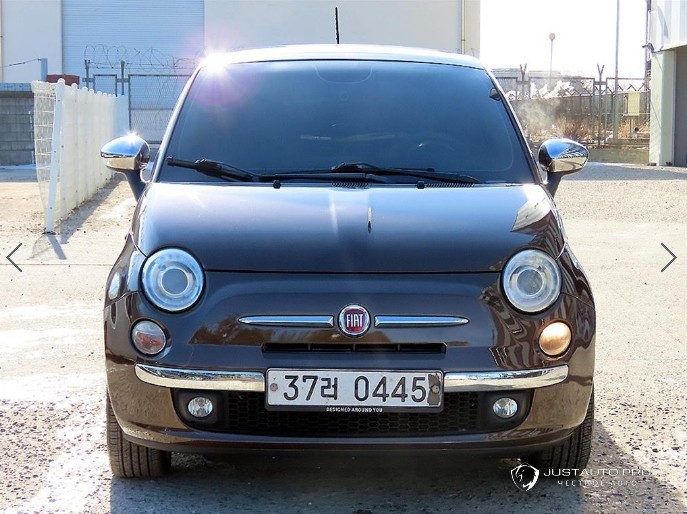 Автомобиль Fiat 500