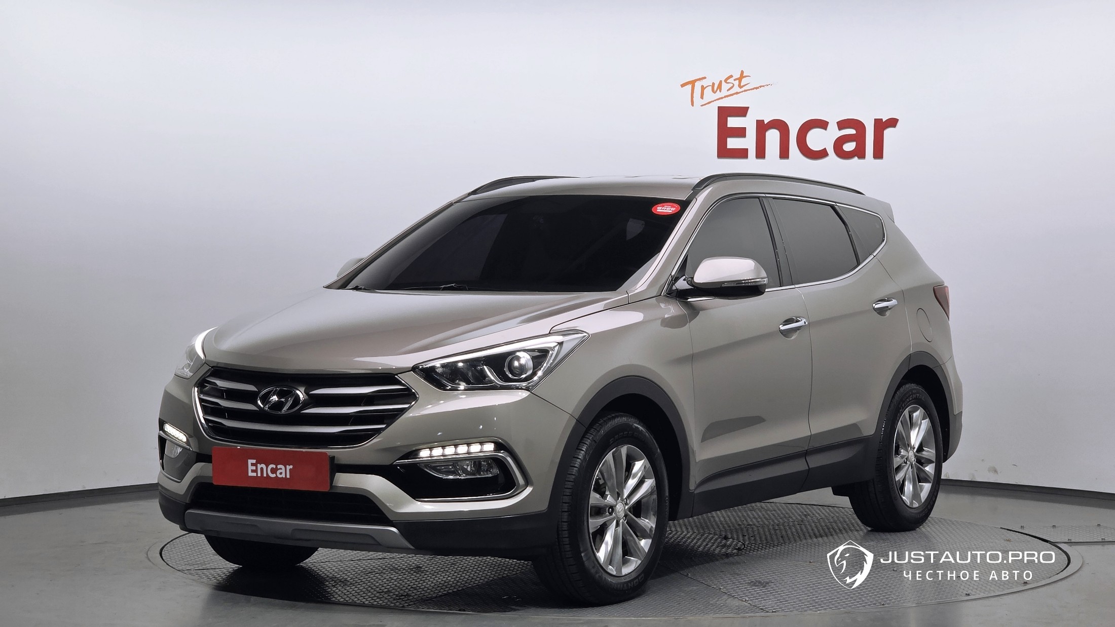 Автомобиль Hyundai Santafe