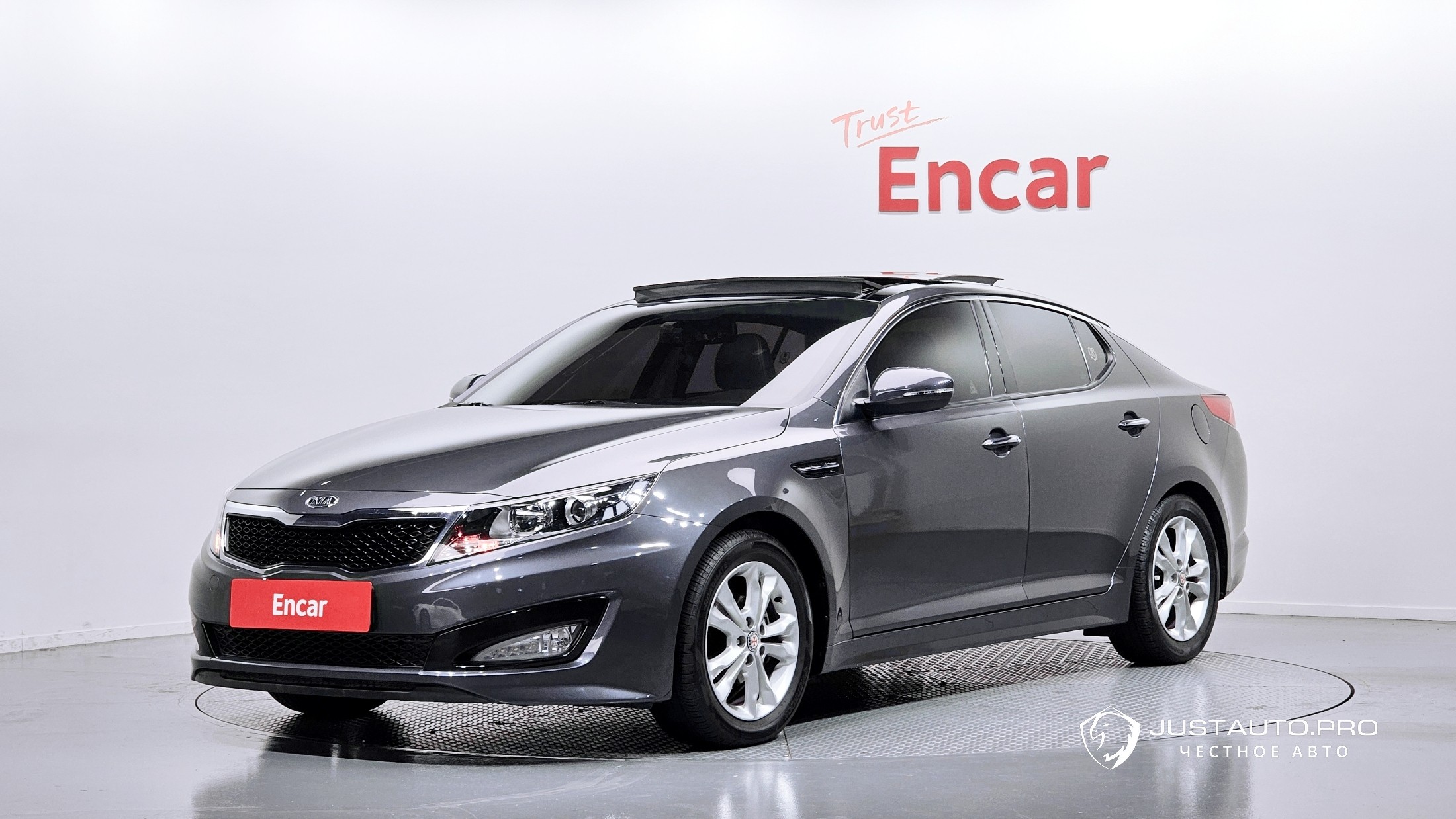 Автомобиль Kia K5