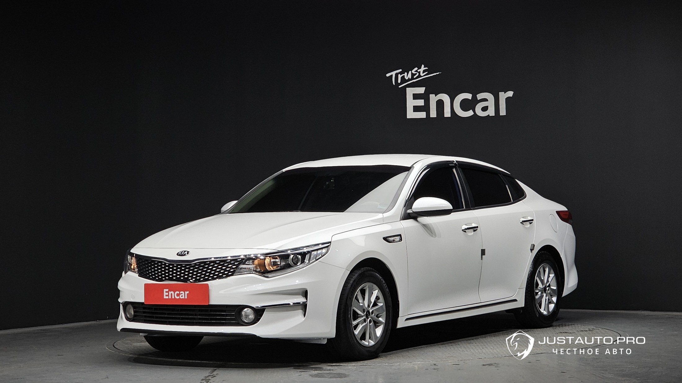 Автомобиль Kia K5