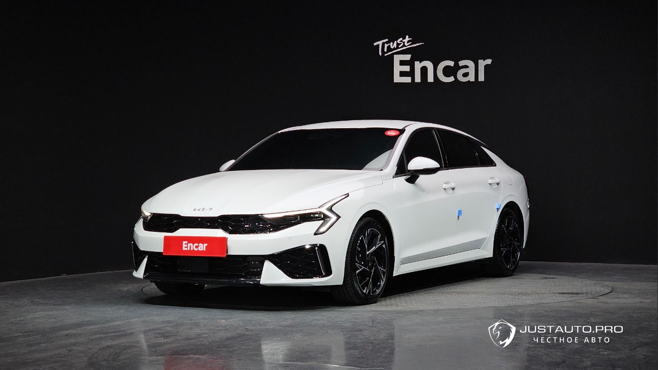 Автомобиль Kia K5