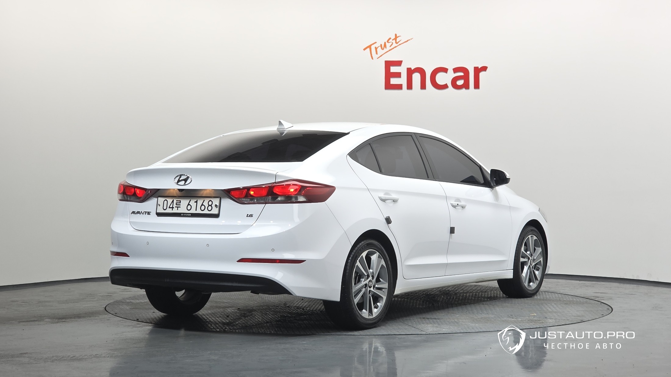 Автомобиль Hyundai AVANTE