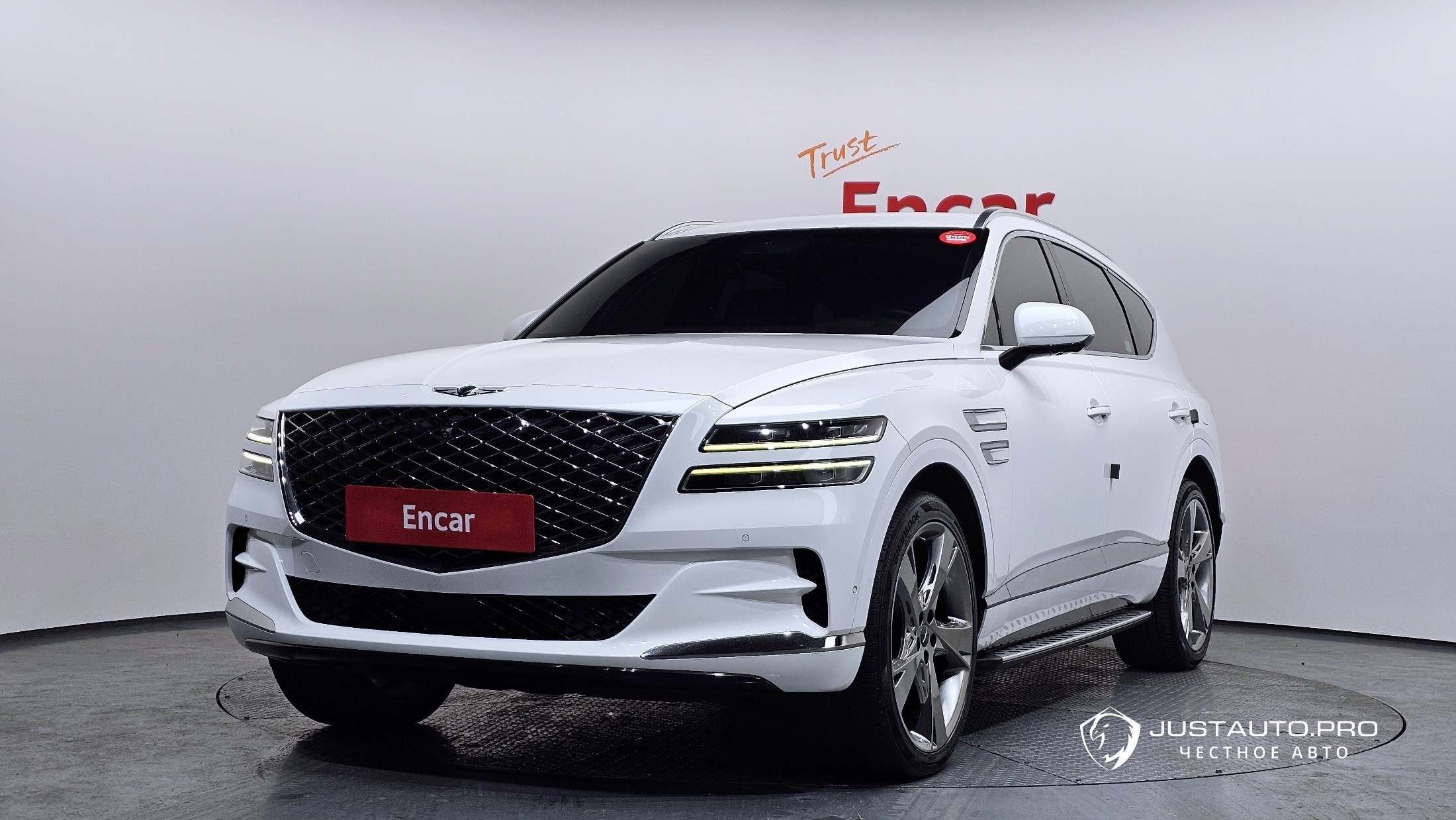 Автомобиль Genesis GV80
