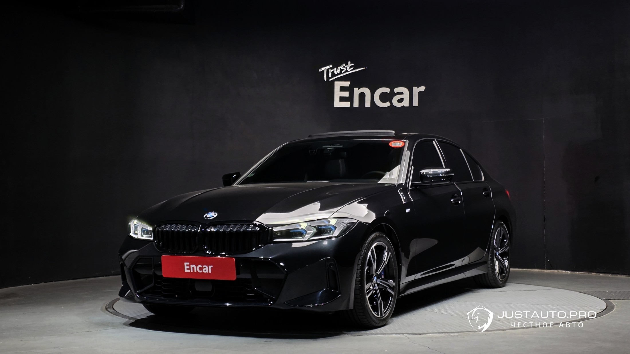 Автомобиль BMW 3-Series