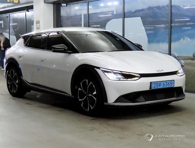 Автомобиль Kia EV6