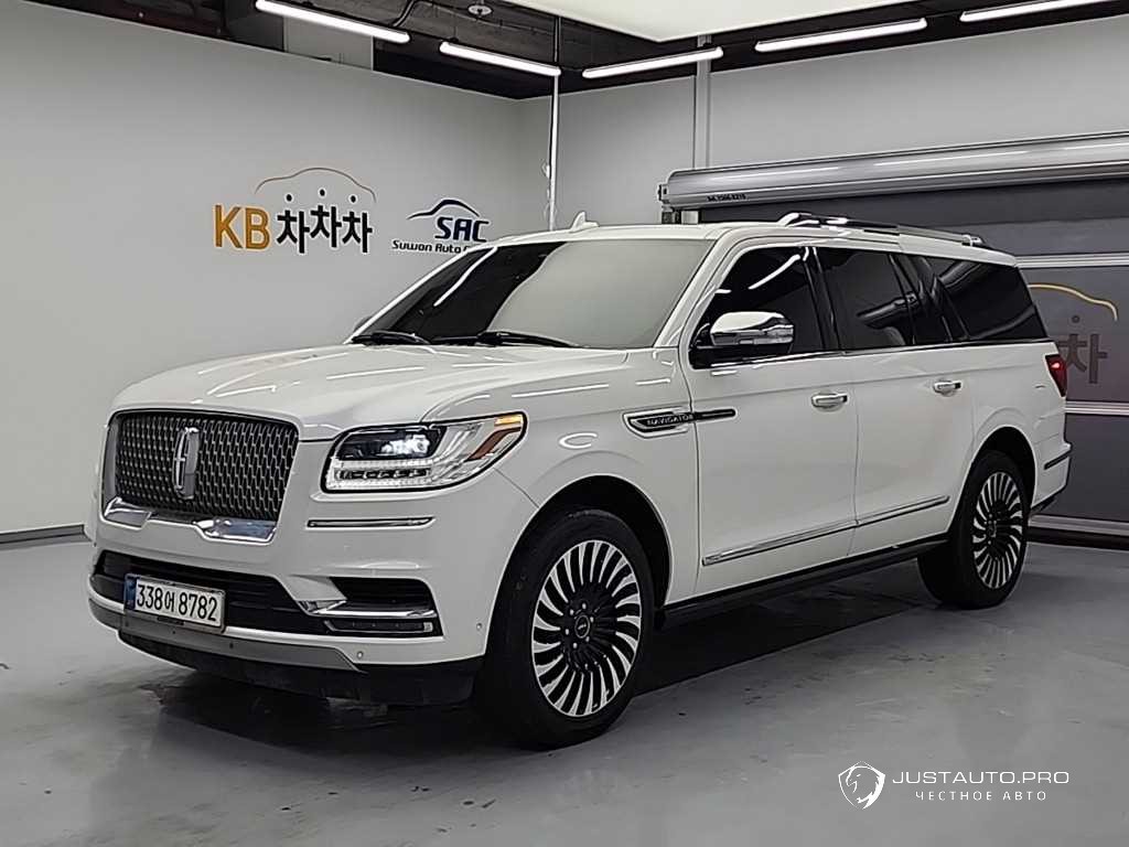 Автомобиль Lincoln Navigator