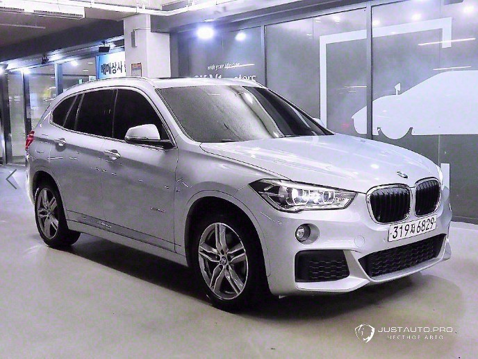 Автомобиль BMW X1
