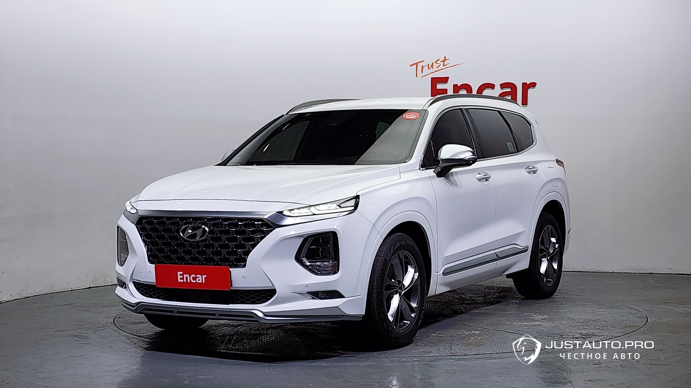 Автомобиль Hyundai Santafe