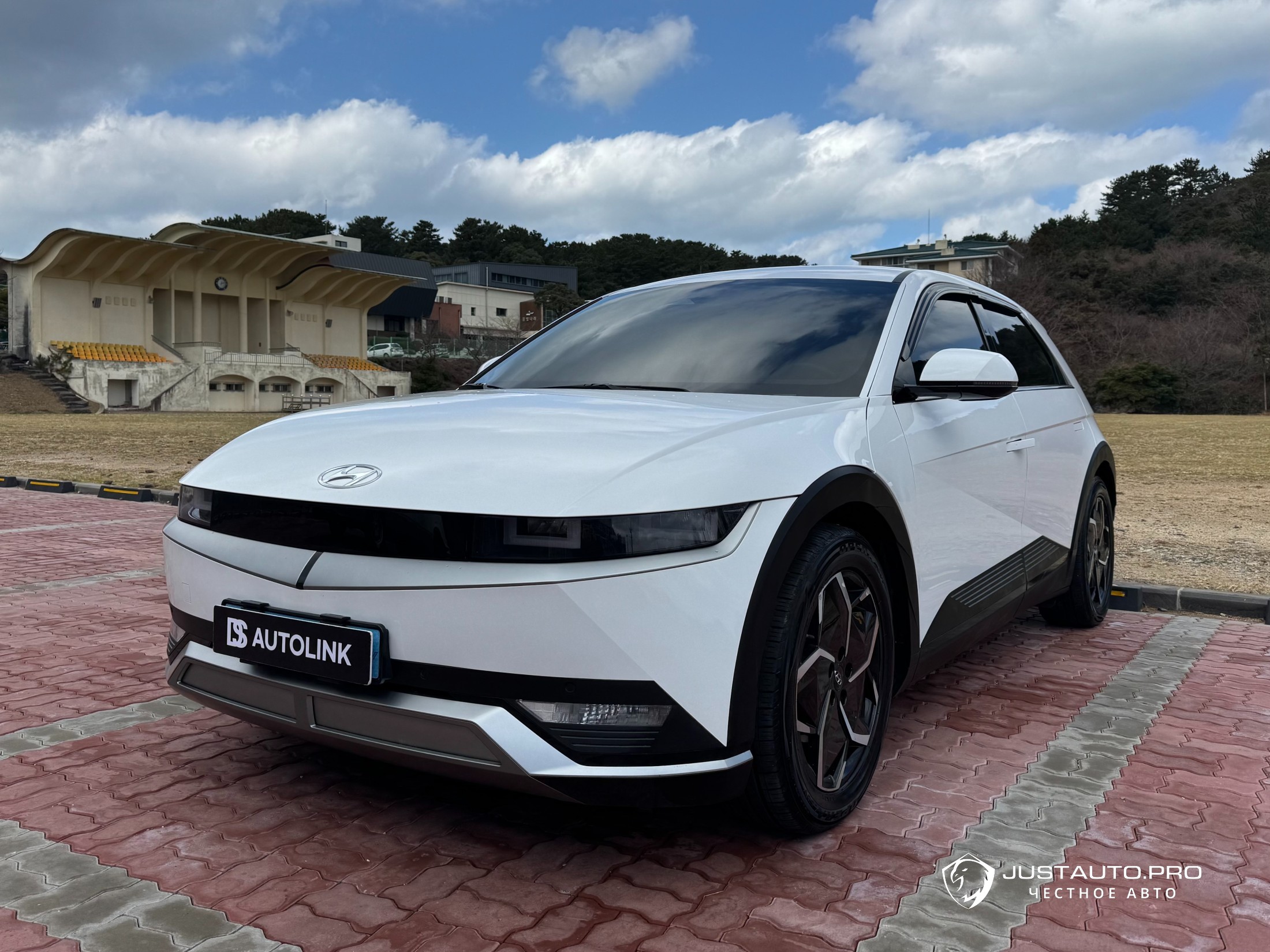 Автомобиль Hyundai Ioniq5