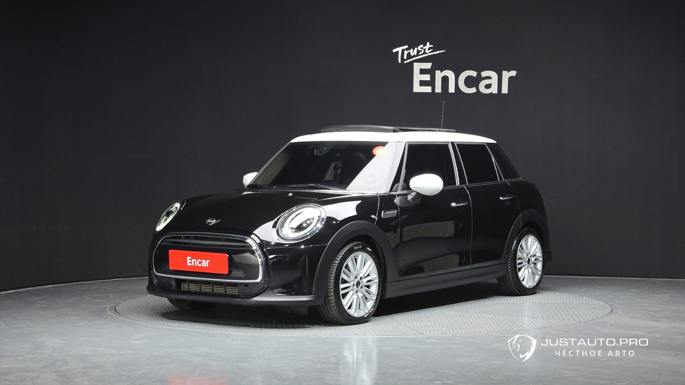 Автомобиль Mini Cooper