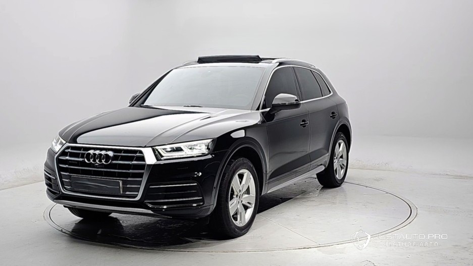 Автомобиль Audi Q5