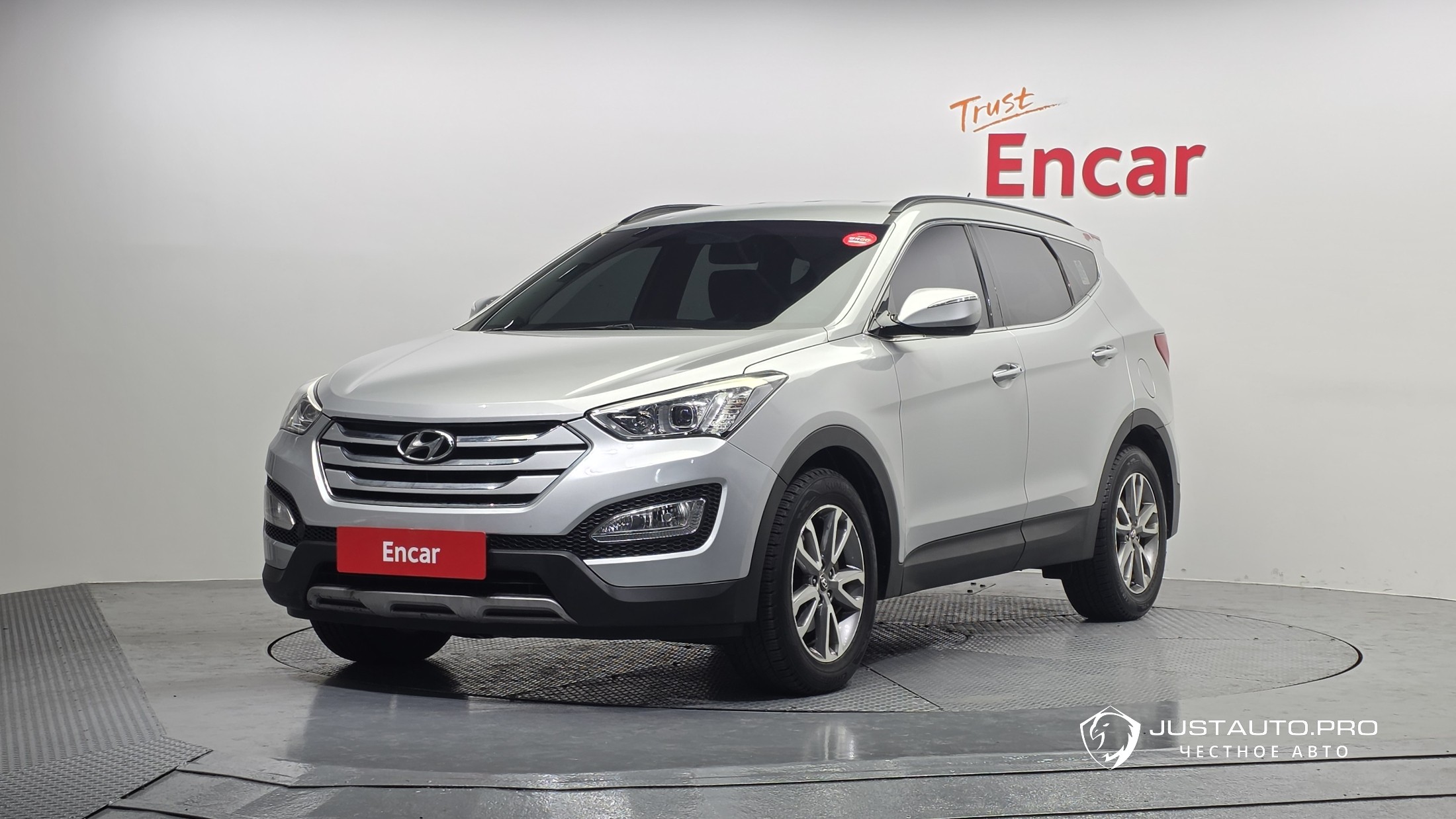 Автомобиль Hyundai Santafe