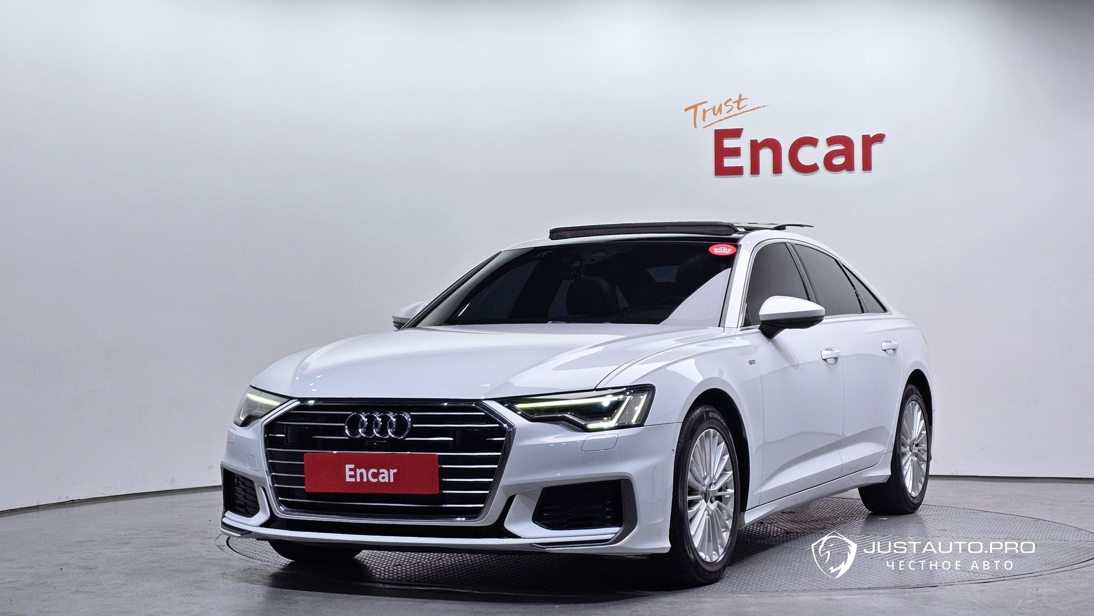 Автомобиль Audi A6